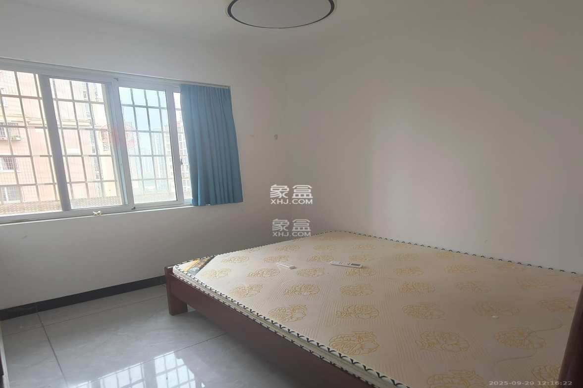 和润园一、二期 2室1厅0卫 1300.00元/月 和润园一、二期 2室1厅0卫 1300.00元/月室内图