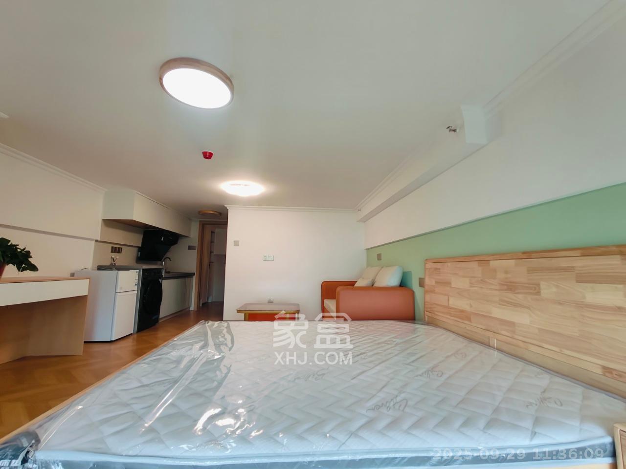 长房时代小镇 1室1厅1卫 1300.0元/月 长房时代小镇 1室1厅1卫 1300.0元/月室内图