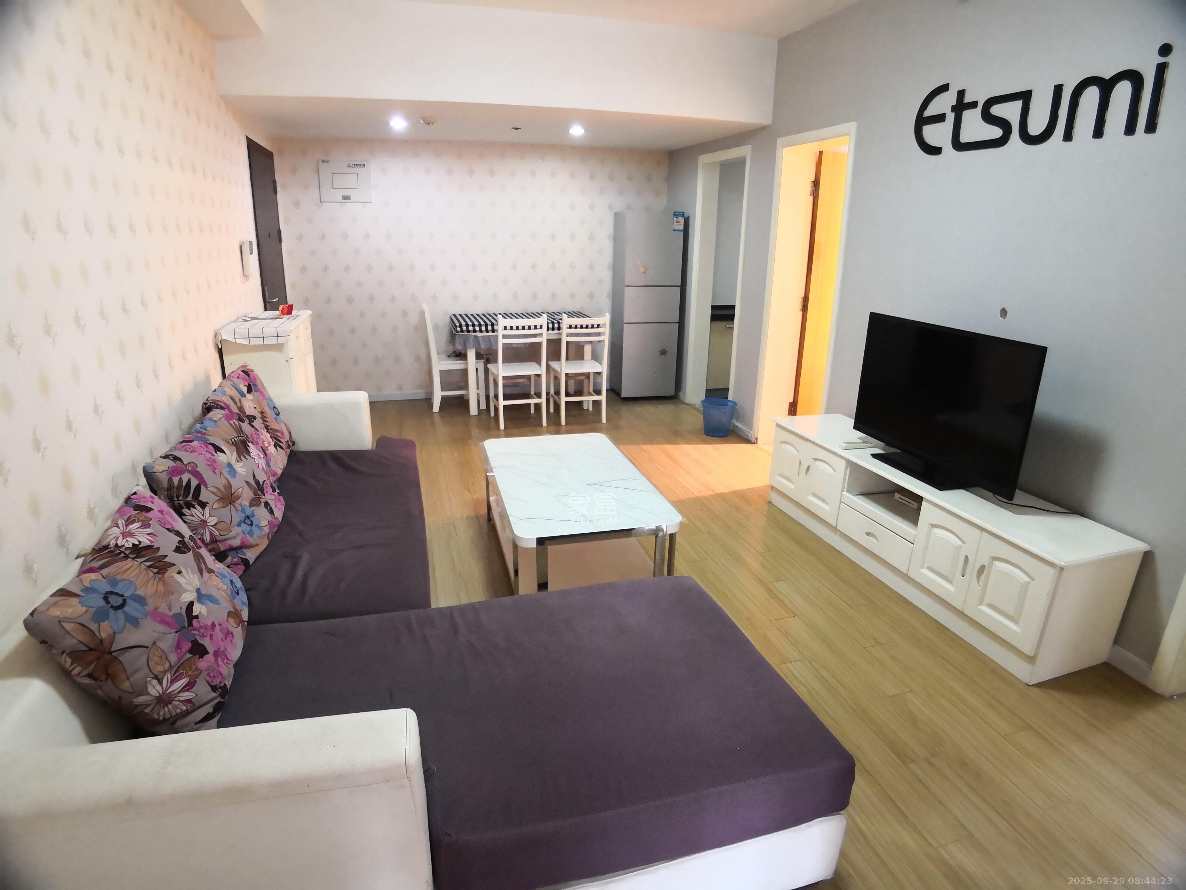 北辰三角洲E5区 3室2厅1卫 2800.0元/月 北辰三角洲E5区 3室2厅1卫 2800.0元/月室内图