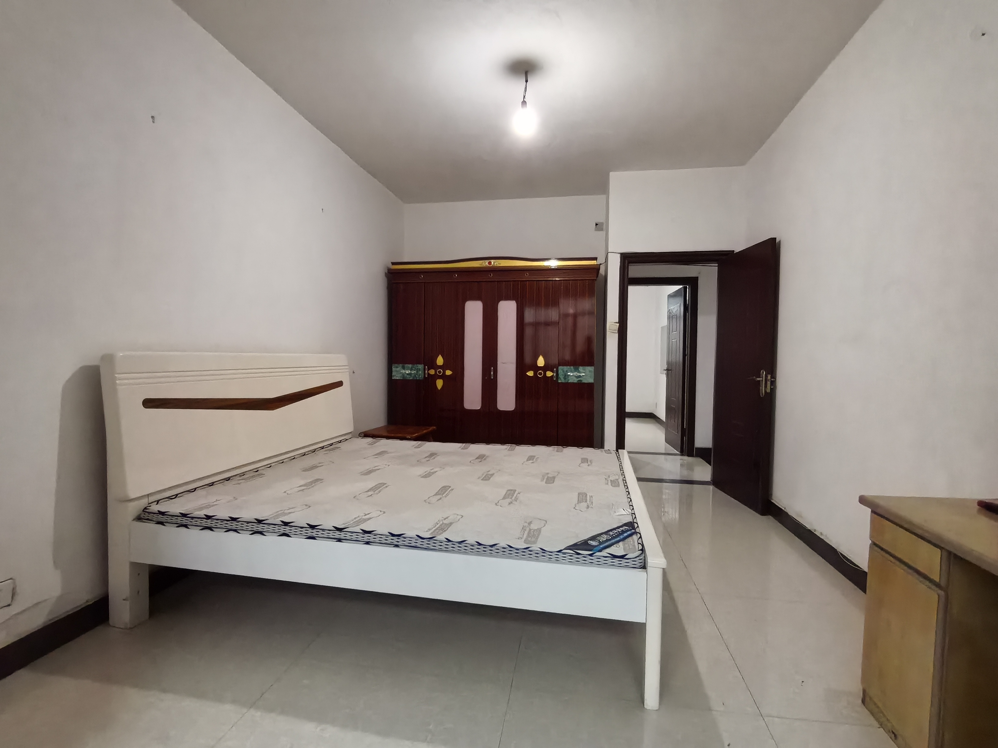 福源小区 2室2厅1卫 800.00元/月 福源小区 2室2厅1卫 800.00元/月室内图