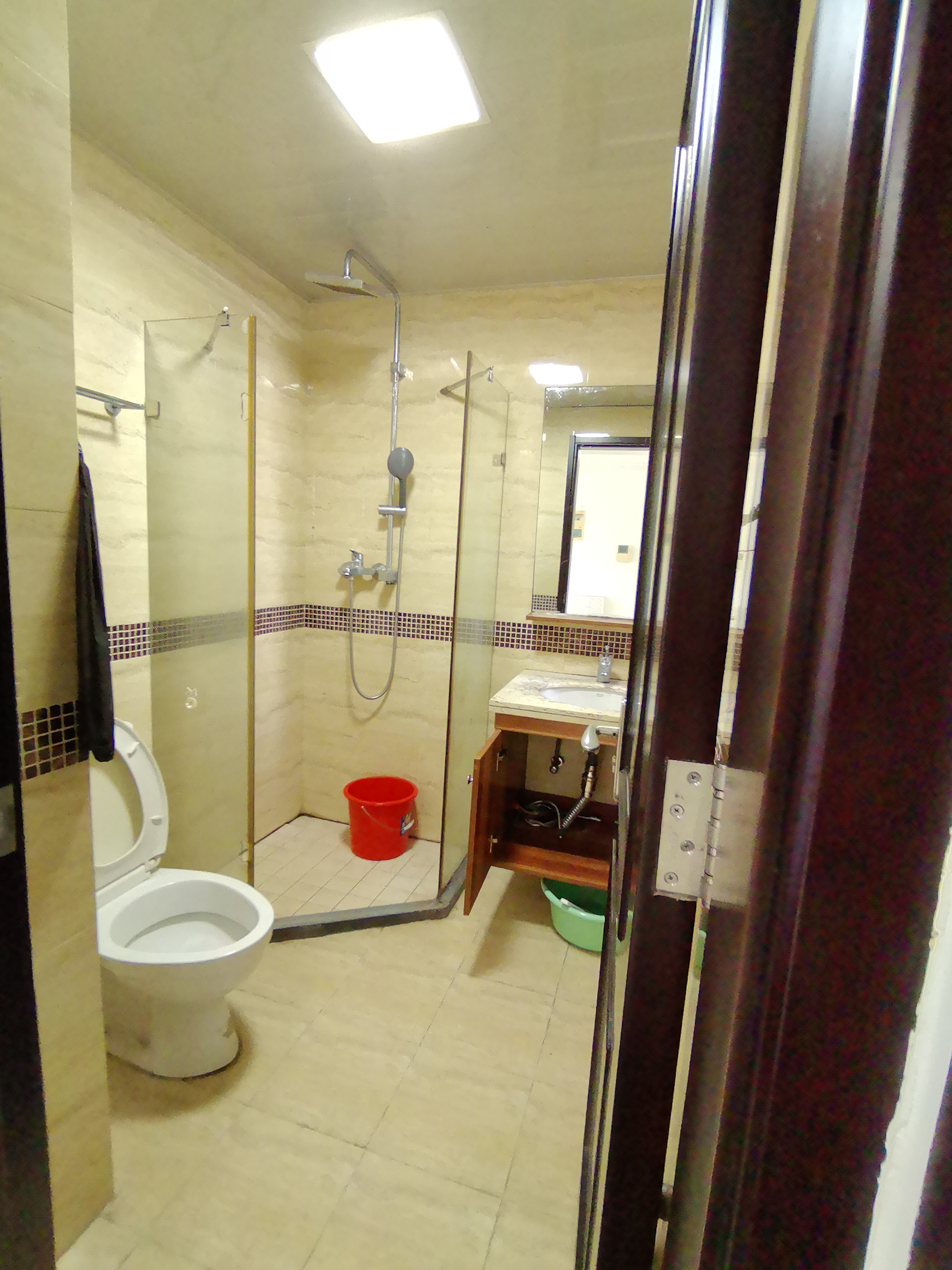 椰岛广场  2室1厅1卫    3000.0元/月室内图