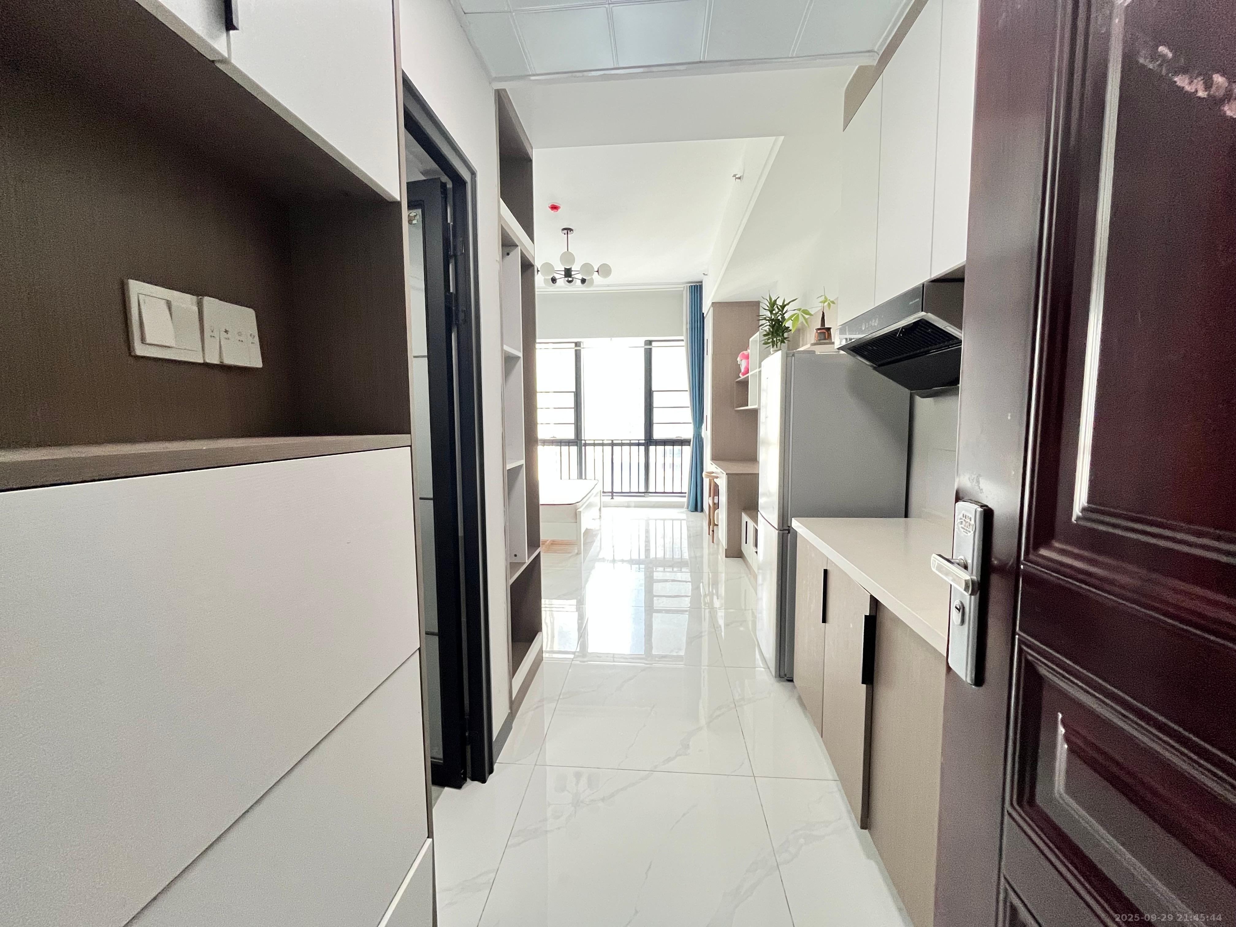 中建悦和城  1室1厅1卫    1400.0元/月室内图