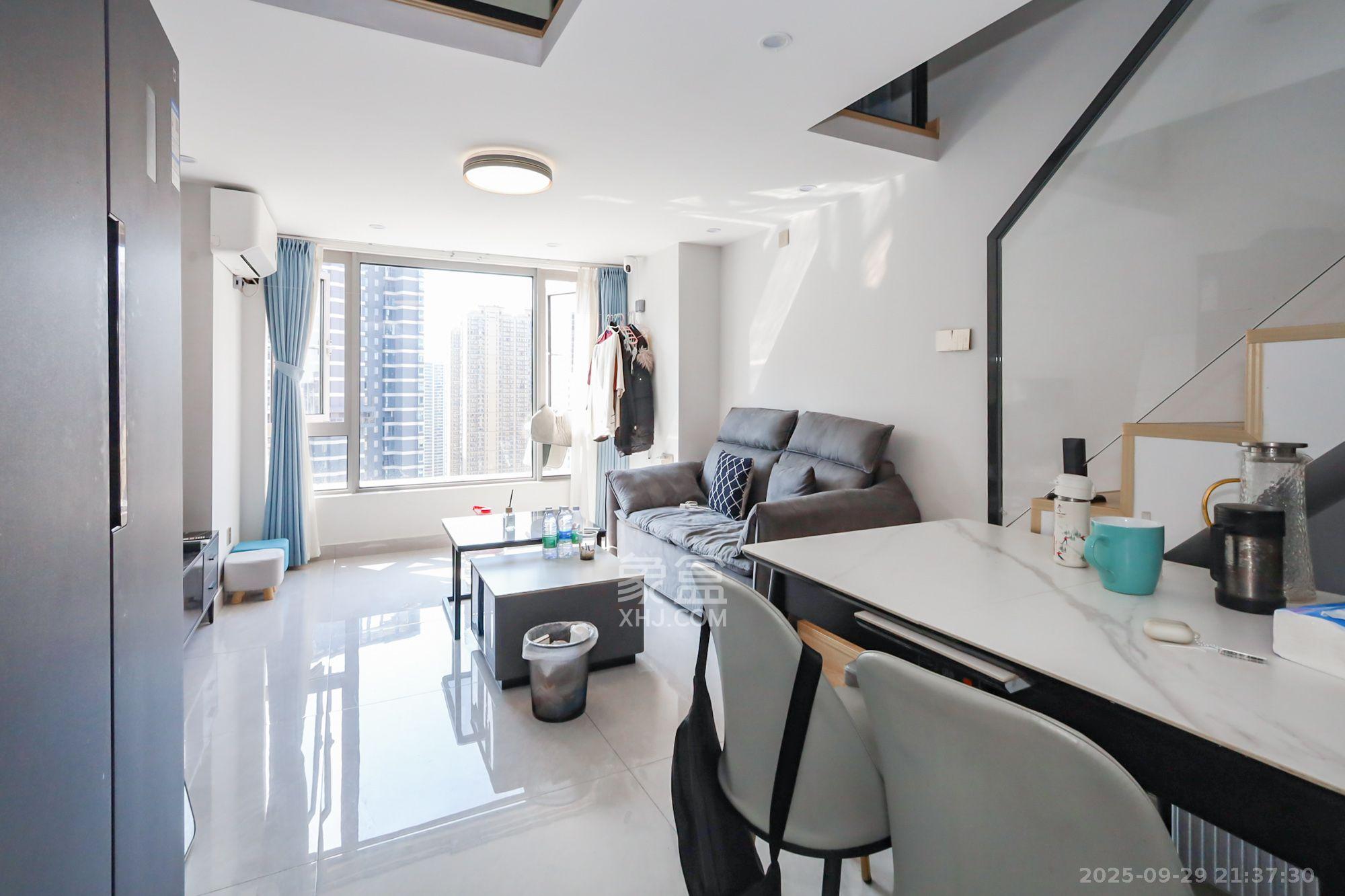 保利天禧EF区  2室1厅1卫    2600.0元/月 保利天禧EF区  2室1厅1卫    2600.0元/月室内图