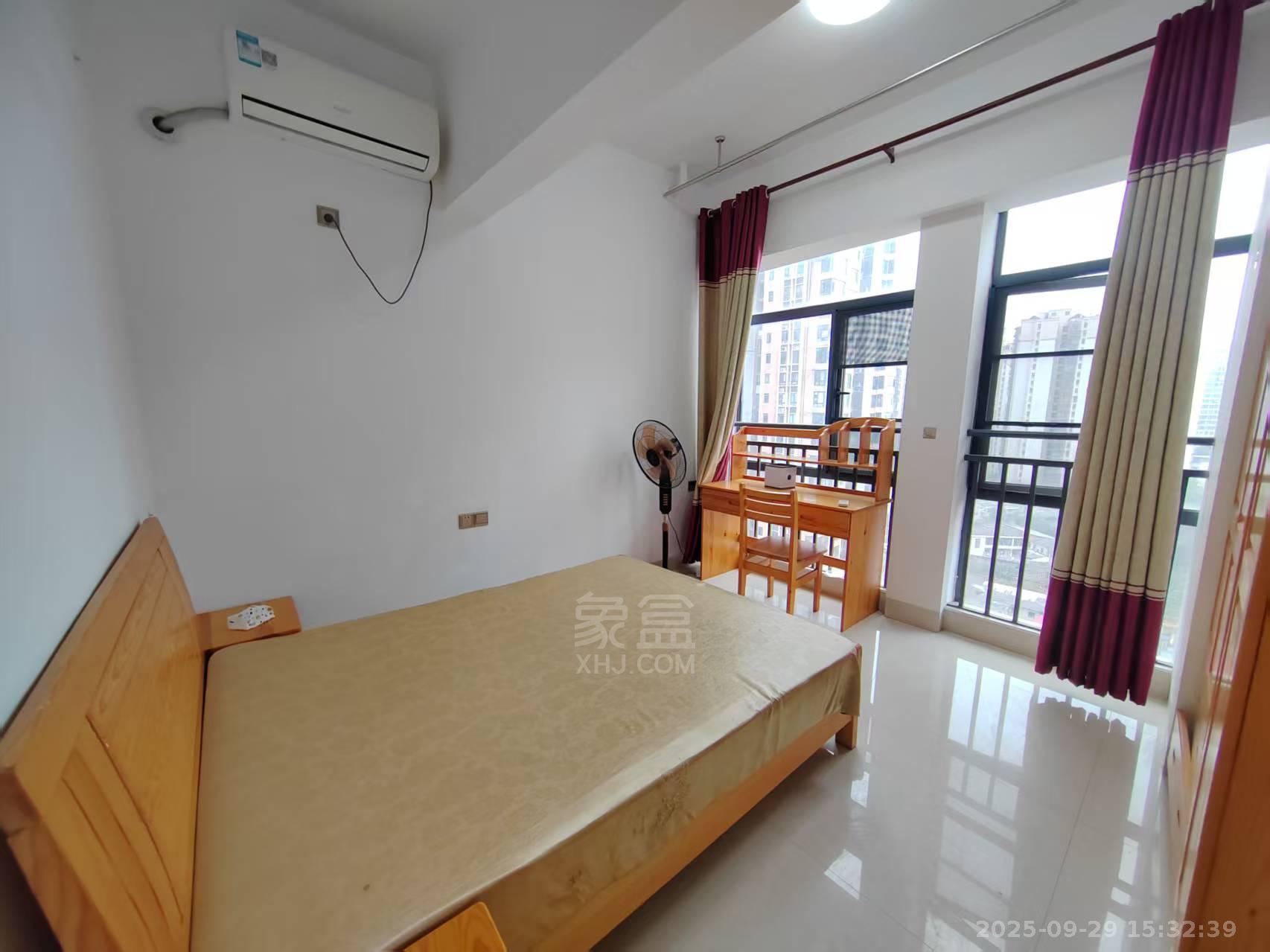 流金岁月-华晨国际 2室1厅1卫 1600.0元/月 流金岁月-华晨国际 2室1厅1卫 1600.0元/月室内图