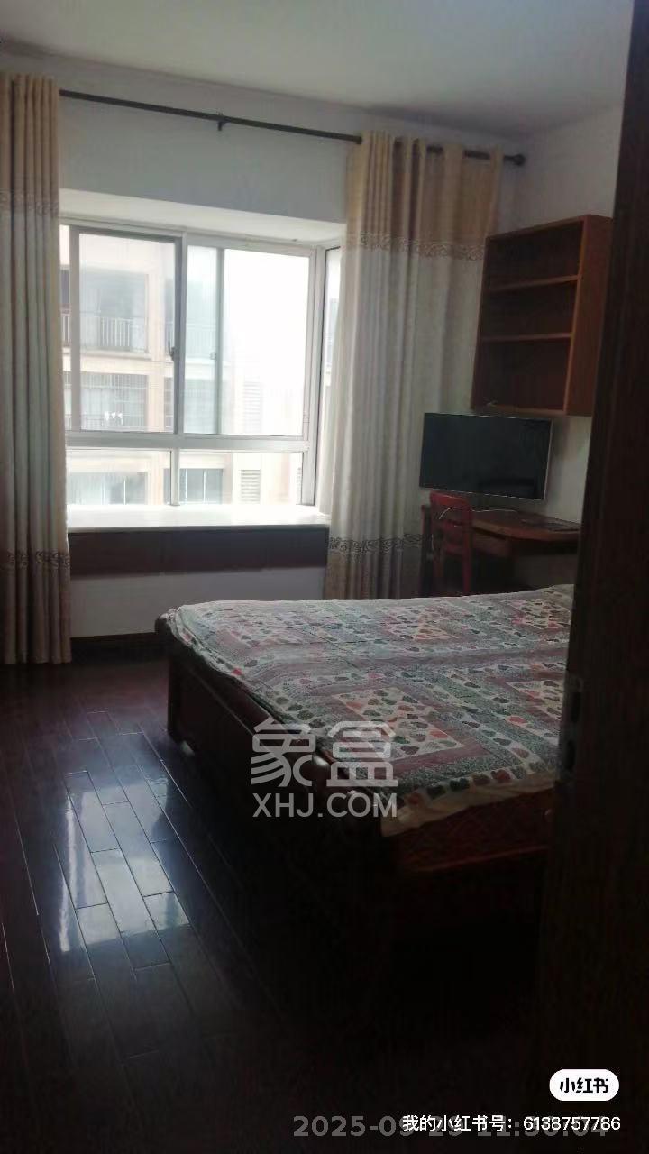 四季星城 3室2厅2卫 1650.0元/月 四季星城 3室2厅2卫 1650.0元/月室内图