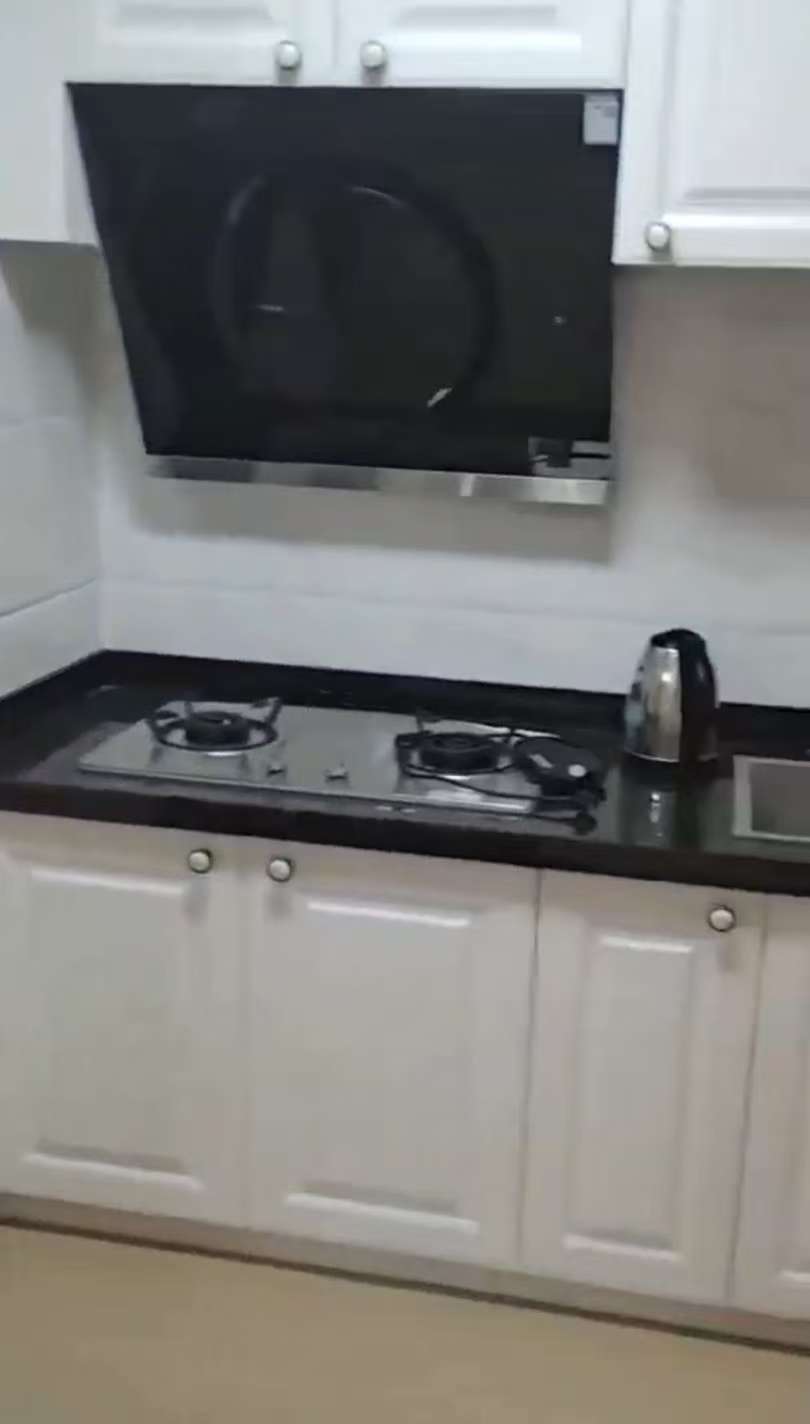 碧桂园豪园  3室1厅2卫    2000.0元/月