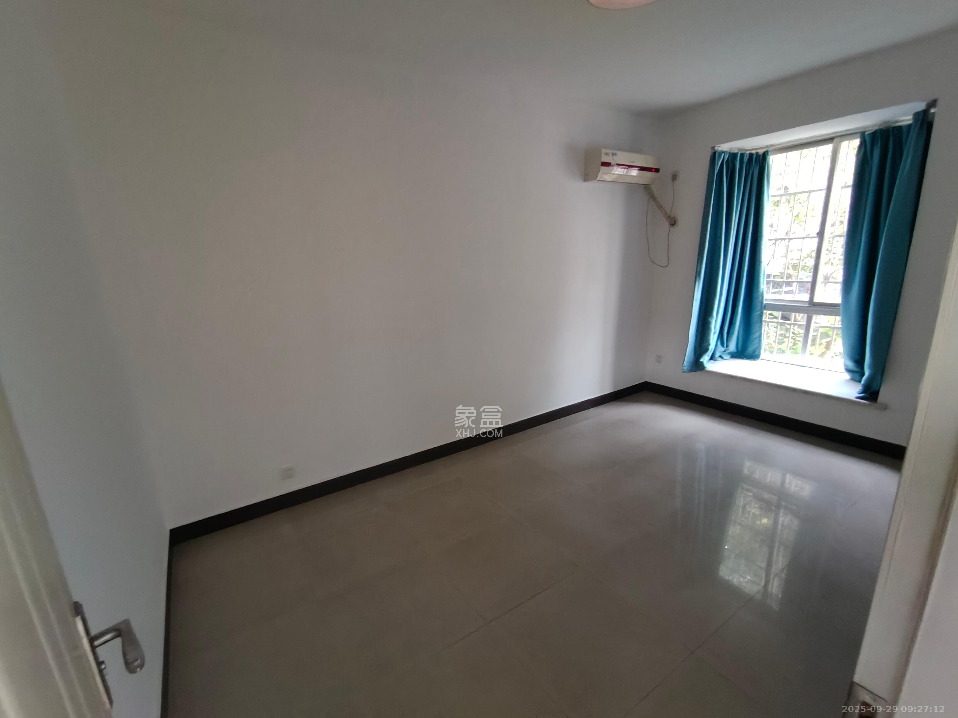 湖南开放大学  4室2厅2卫    3100.0元/月室内图