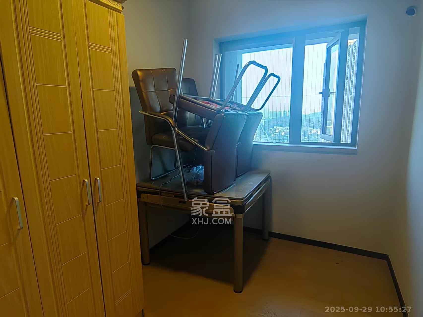 时代倾城.时代遇见 4室2厅2卫 2500.0元/月 时代倾城.时代遇见 4室2厅2卫 2500.0元/月室内图