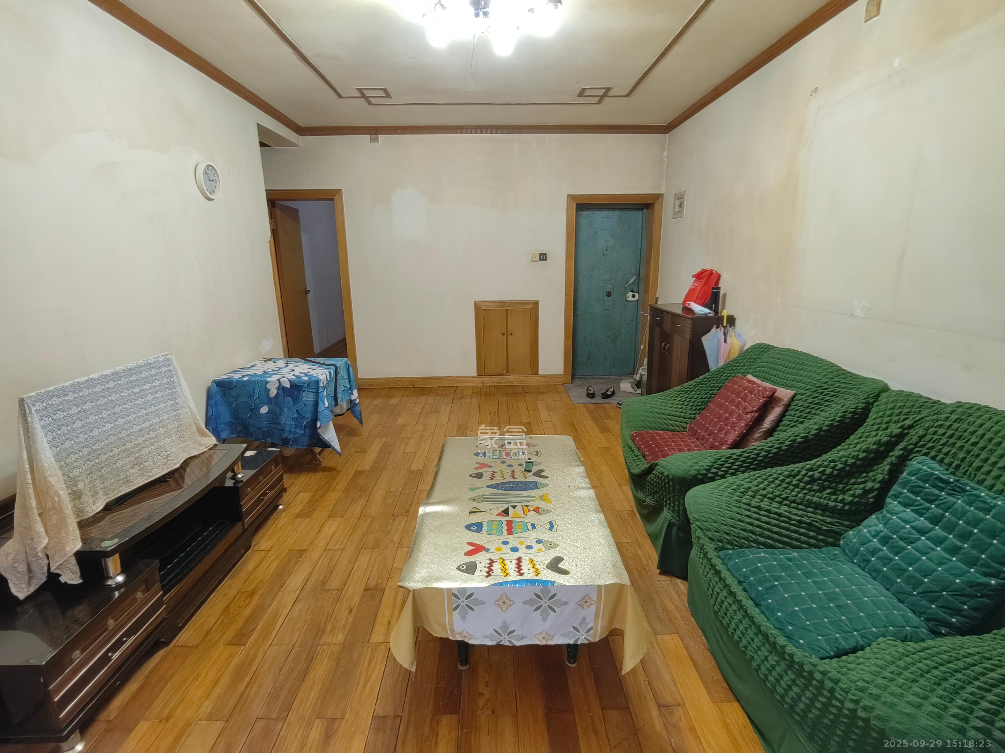 水泵厂宿舍  2室1厅1卫    1500.0元/月室内图