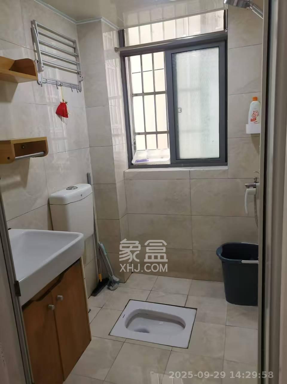 湘府东苑  1室1厅1卫   1700.00元/月室内图