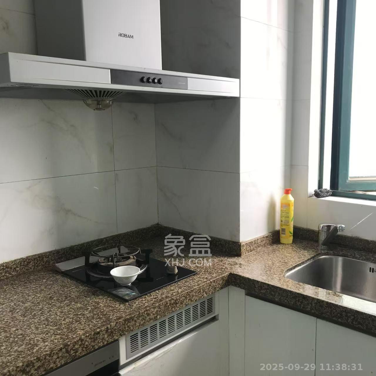 恒大翡翠华庭 1室1厅1卫 1100.0元/月 恒大翡翠华庭 1室1厅1卫 1100.0元/月室内图