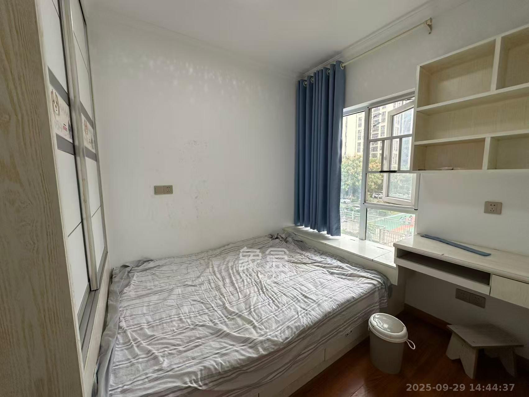 哈佛小镇(五矿哈佛小镇) 4室2厅2卫 2300.0元/月 哈佛小镇(五矿哈佛小镇) 4室2厅2卫 2300.0元/月室内图