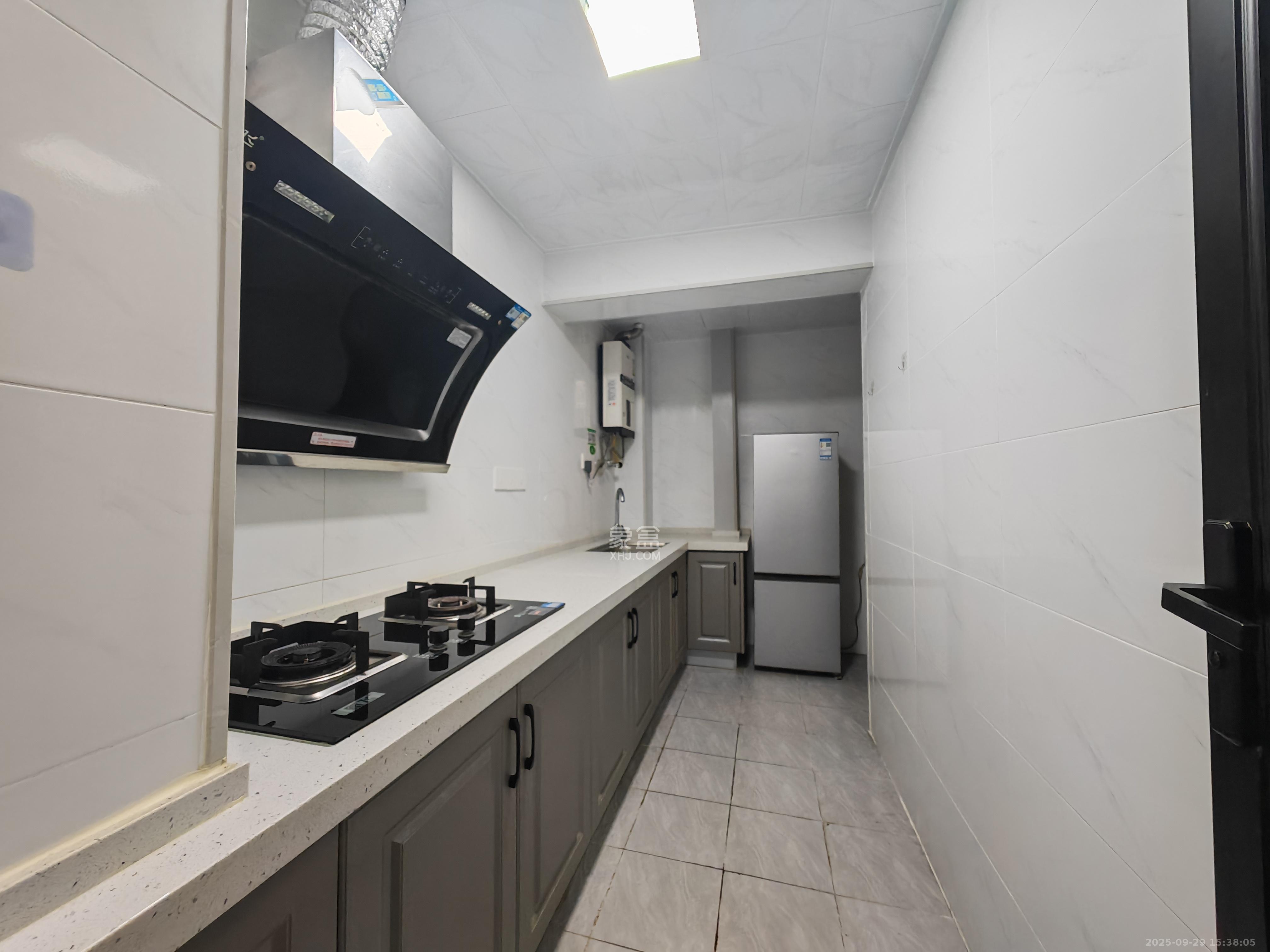 中海梅溪湖壹号 3室2厅1卫 2480.0元/月 中海梅溪湖壹号 3室2厅1卫 2480.0元/月室内图