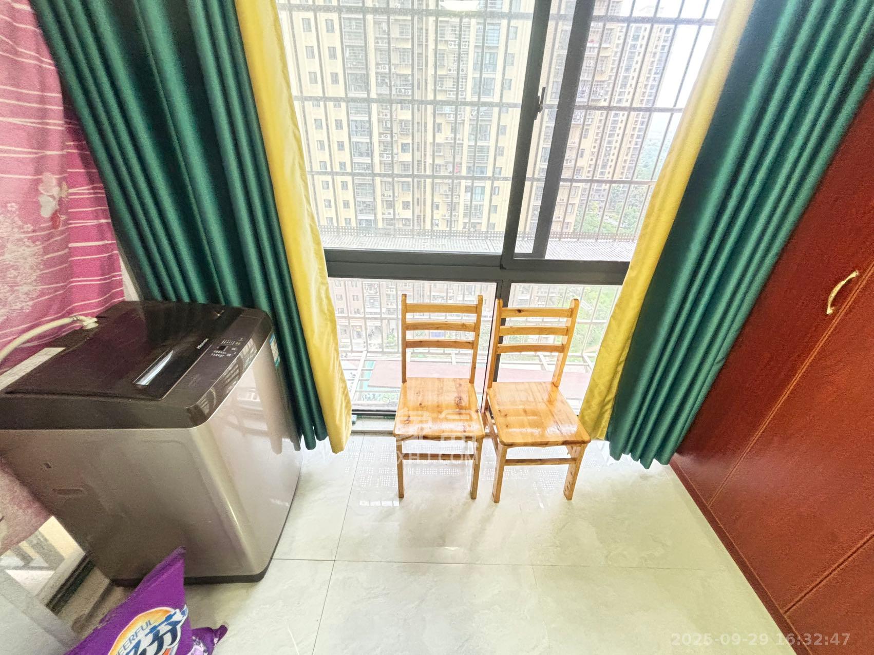 星城新宇川河苑 2室2厅1卫 1100.0元/月 星城新宇川河苑 2室2厅1卫 1100.0元/月室内图