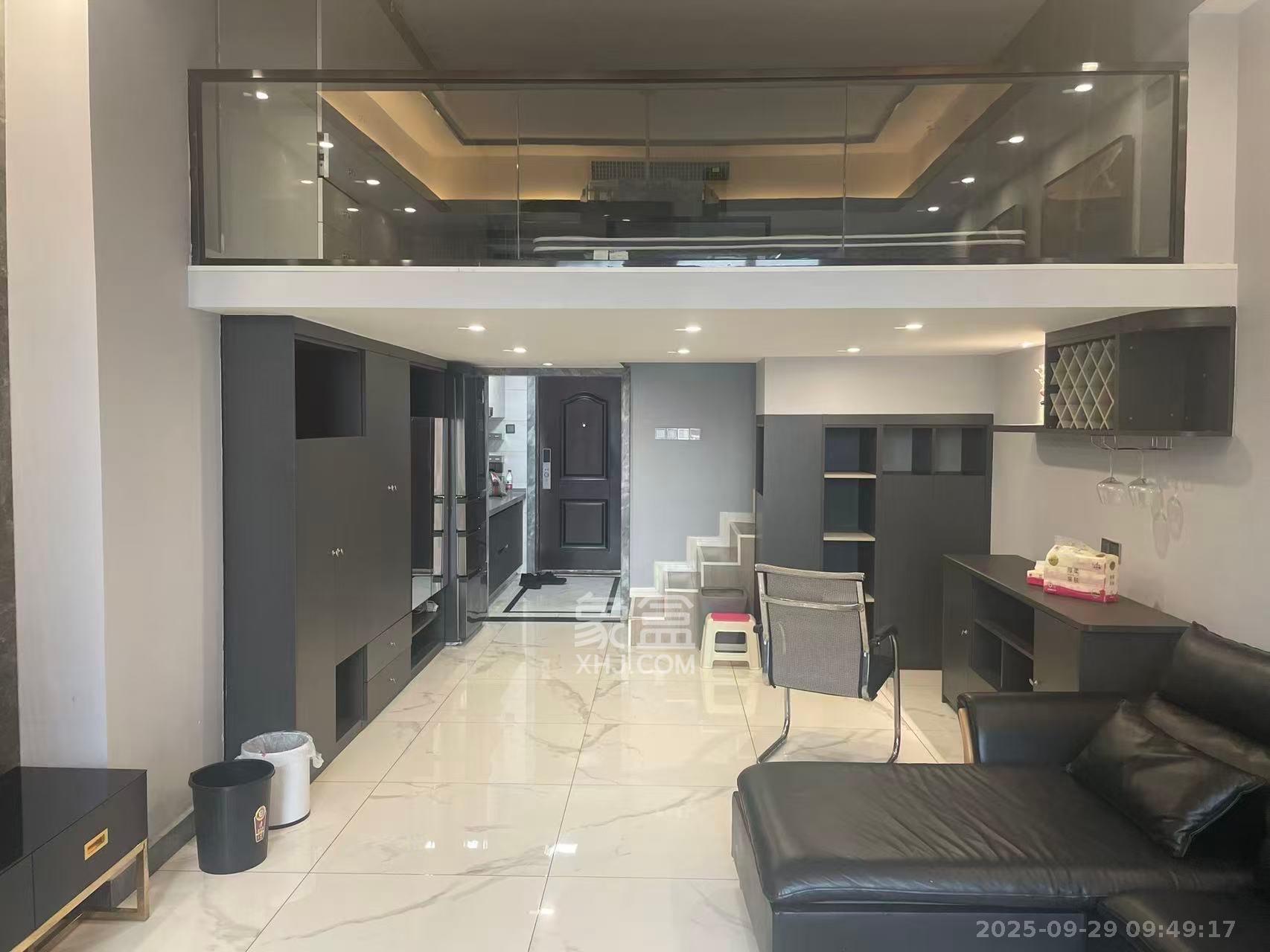 荣悦台 1室1厅1卫 2200.0元/月 荣悦台 1室1厅1卫 2200.0元/月室内图