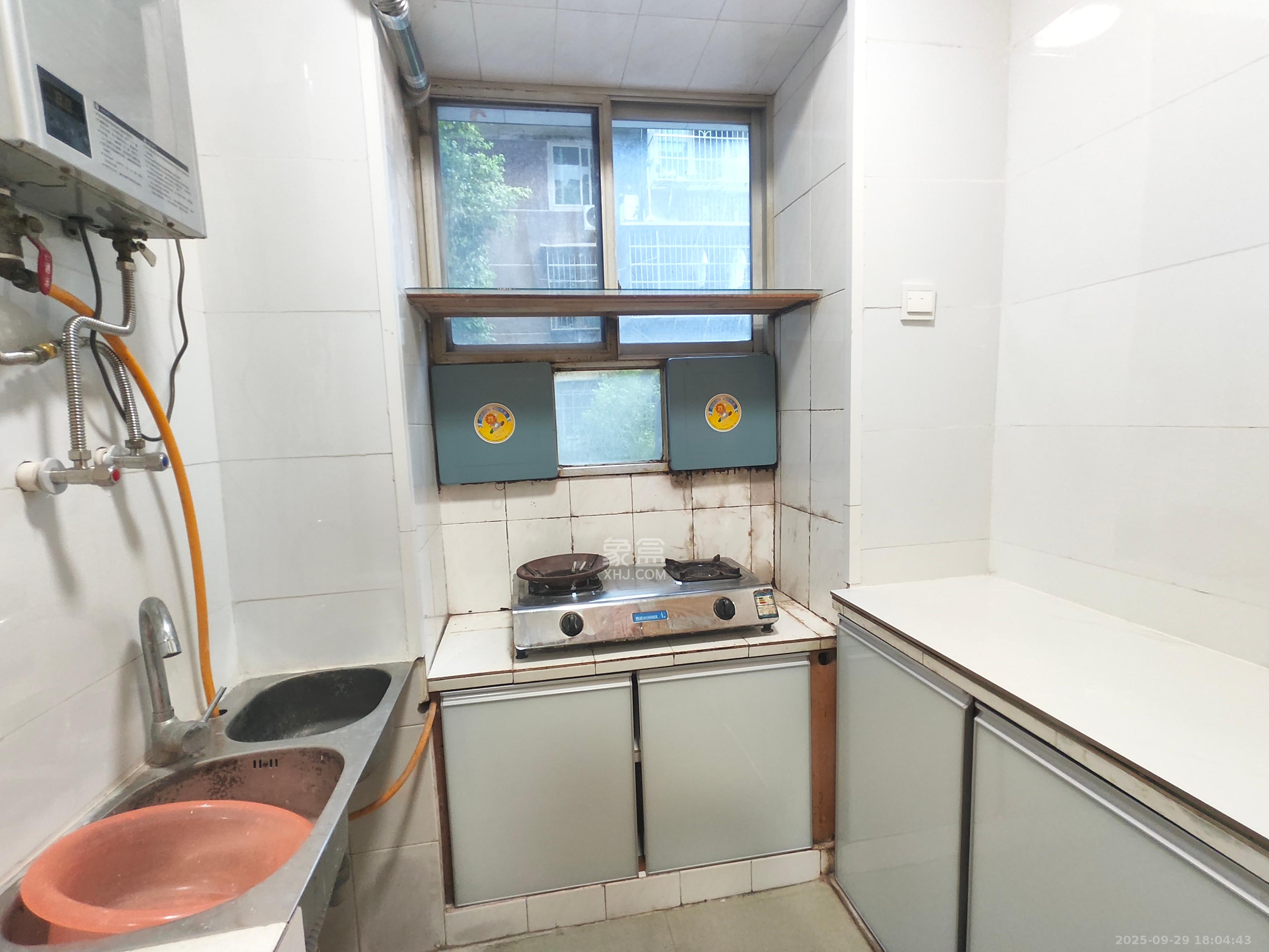 荷叶塘社区(雨花区) 2室1厅1卫 1500.0元/月 荷叶塘社区(雨花区) 2室1厅1卫 1500.0元/月室内图