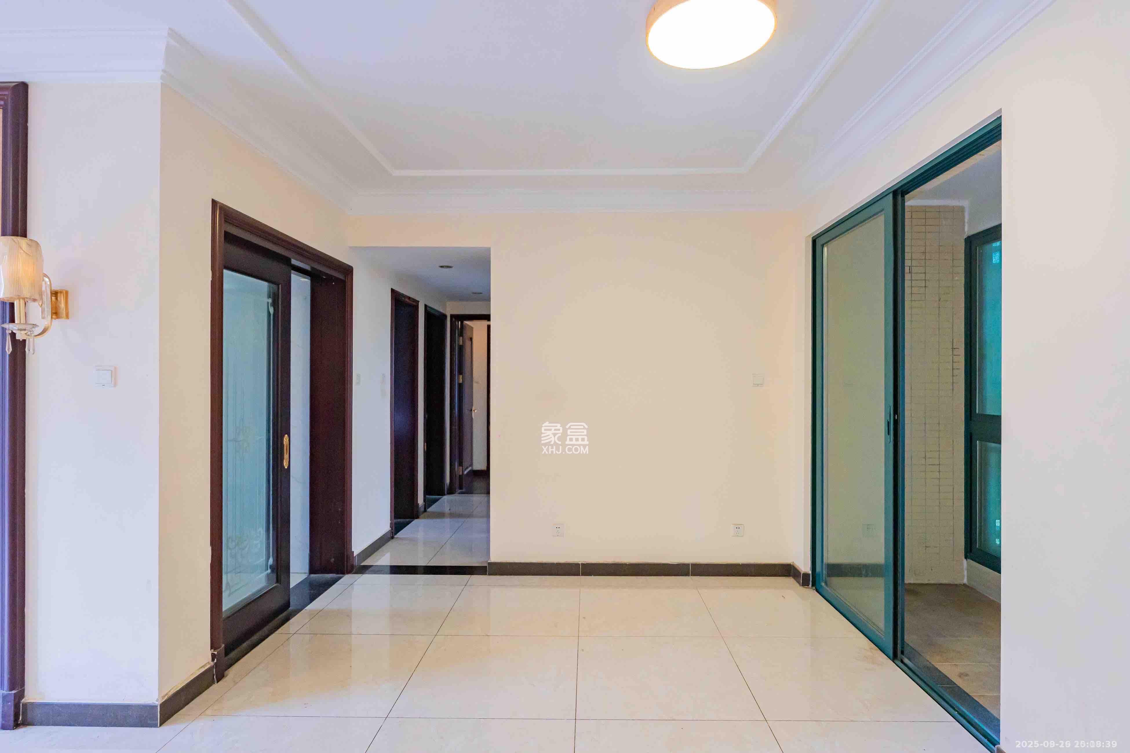 恒大雅苑  3室2厅2卫    2800.0元/月 恒大雅苑  3室2厅2卫    2800.0元/月室内图