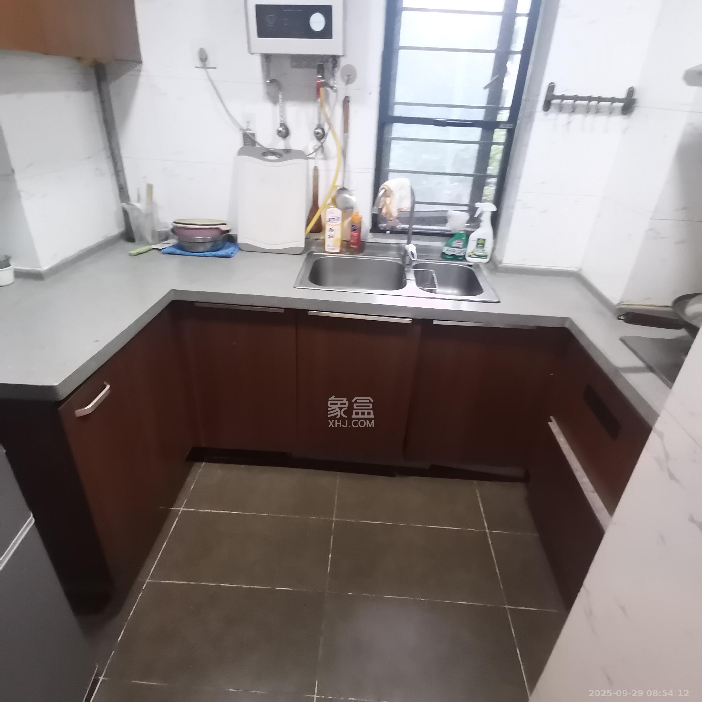 万科金域华府二期  2室2厅1卫    2100.0元/月 万科金域华府二期  2室2厅1卫    2100.0元/月室内图