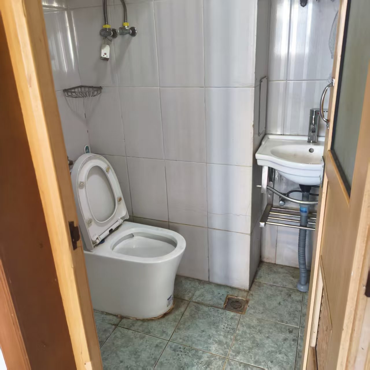 省中行宿舍(南宝路) 1室0厅0卫 2300.0元/月 省中行宿舍(南宝路) 1室0厅0卫 2300.0元/月室内图