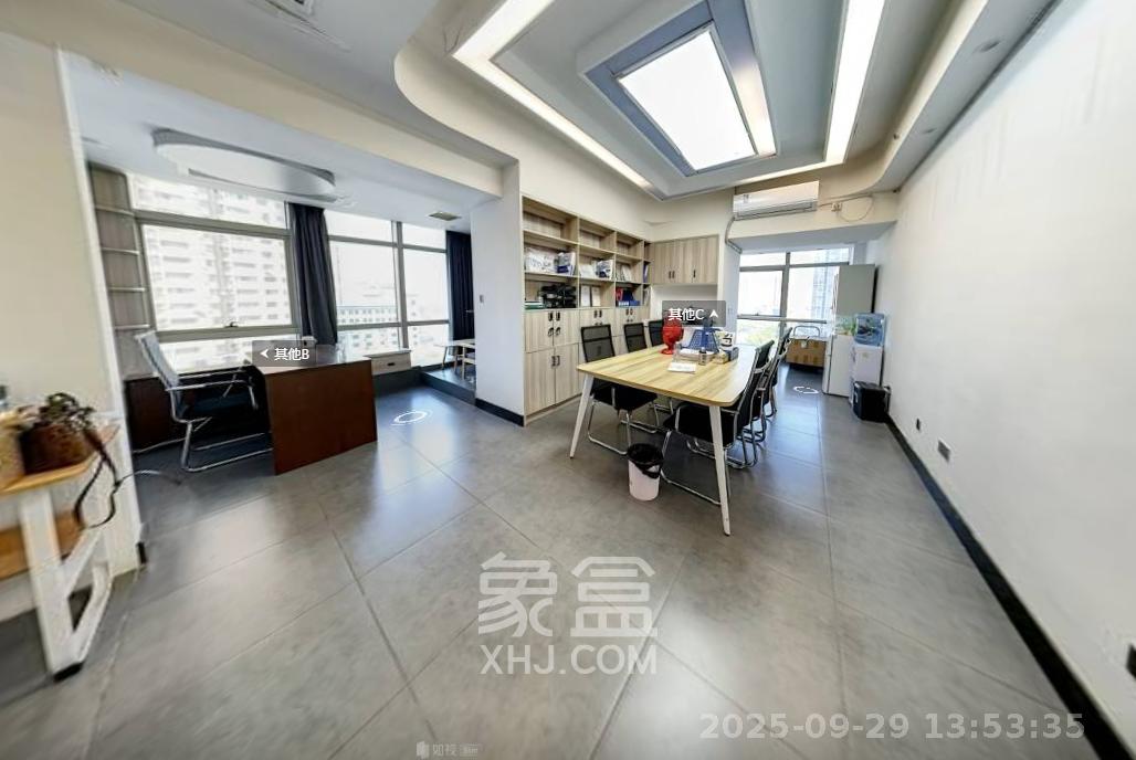 奥克斯广场 1室1厅1卫 2400.0元/月 奥克斯广场 1室1厅1卫 2400.0元/月室内图