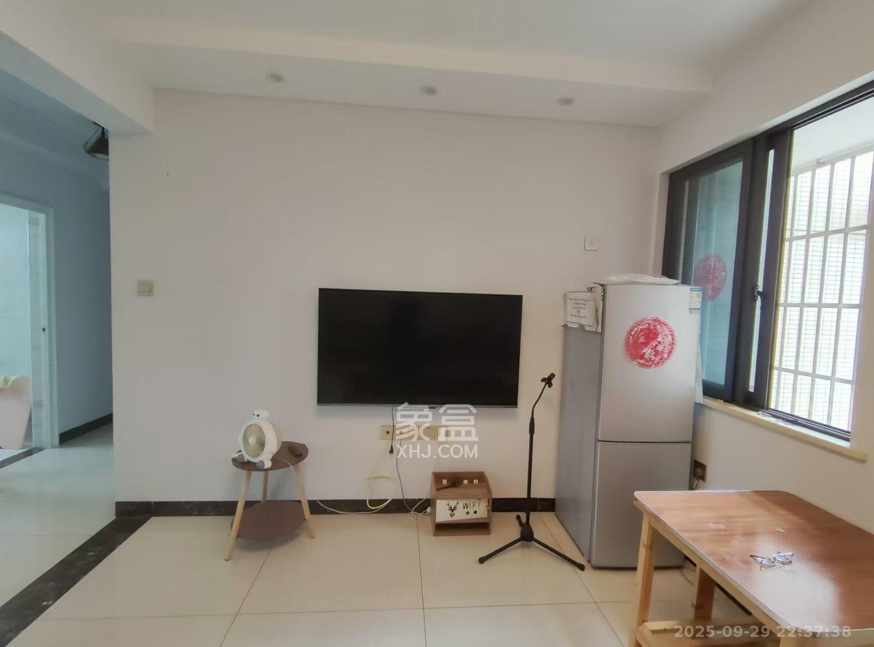 鹏程府  2室1厅1卫    2700.0元/月室内图