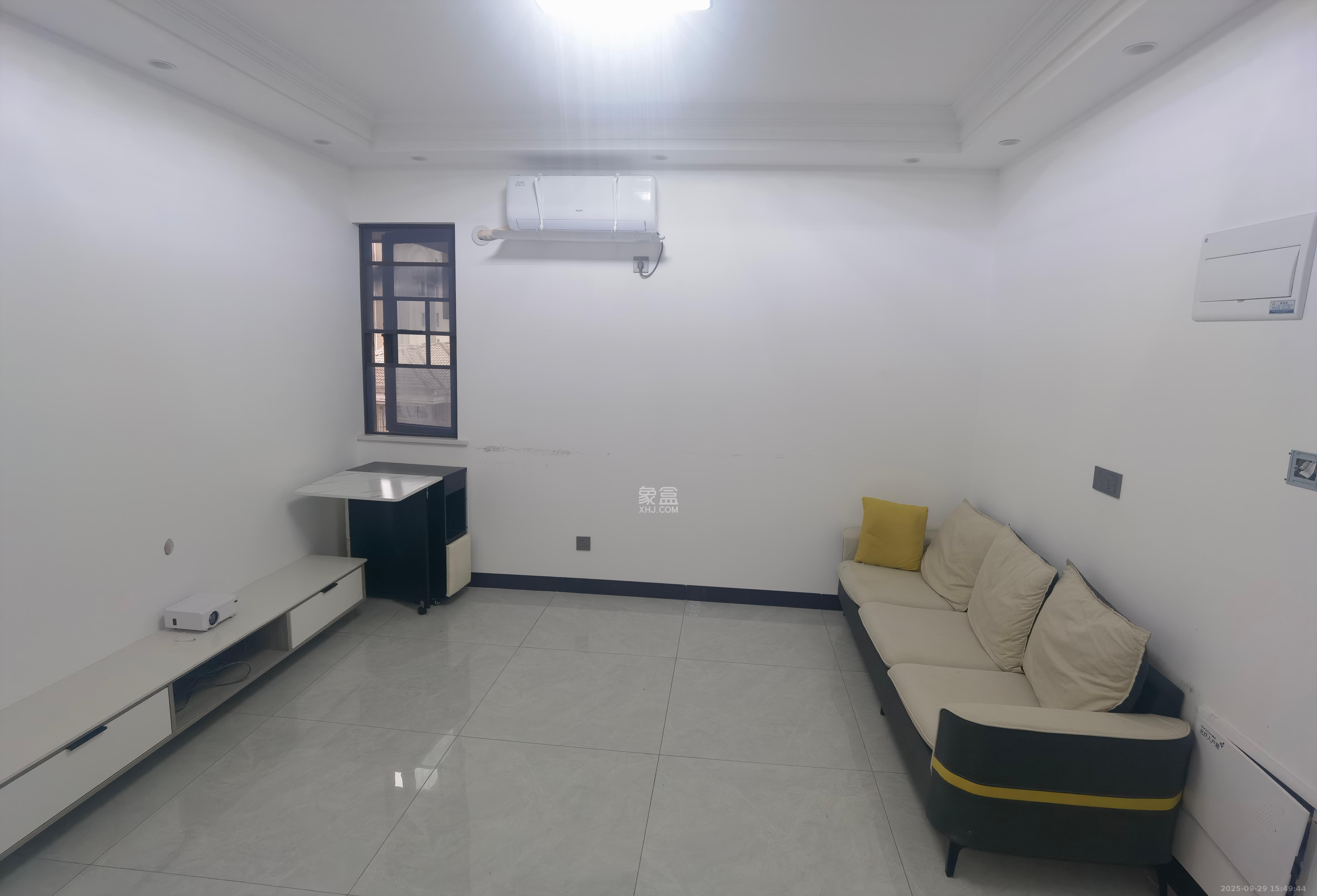 尚东金河湾 2室1厅1卫 2200.0元/月 尚东金河湾 2室1厅1卫 2200.0元/月室内图