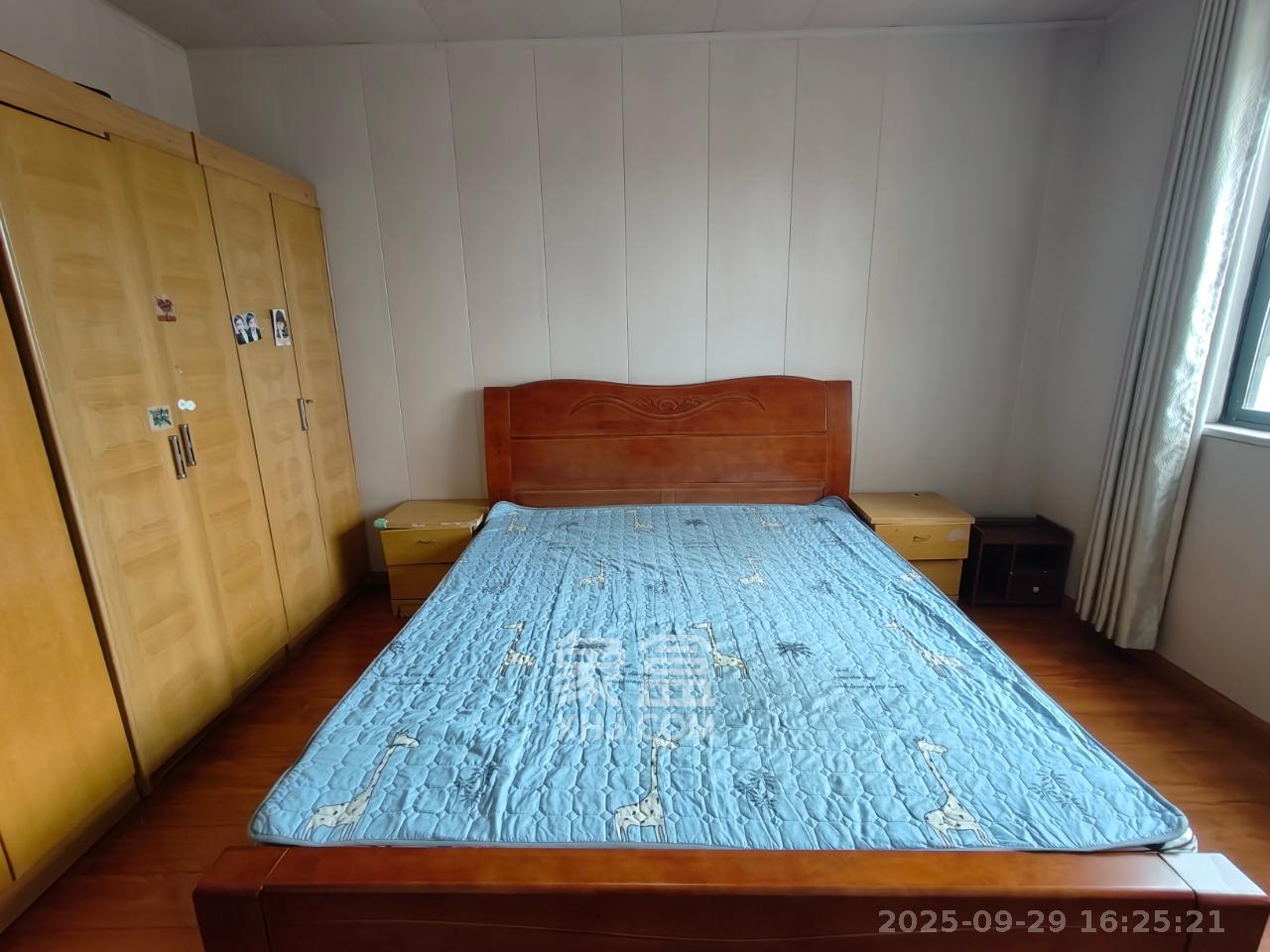 诚兴园 3室2厅1卫 2000.0元/月 诚兴园 3室2厅1卫 2000.0元/月室内图