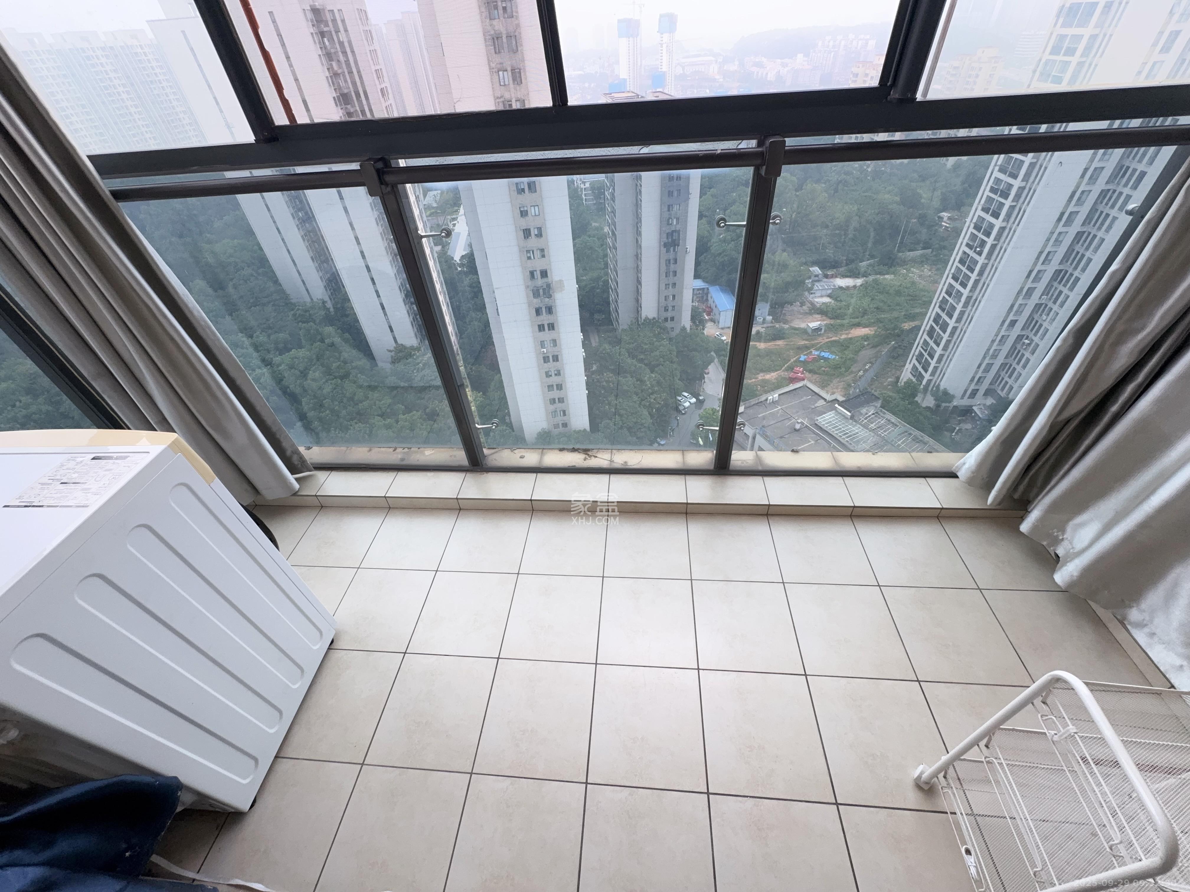 博林金谷 2室2厅1卫 2400.0元/月 博林金谷 2室2厅1卫 2400.0元/月室内图