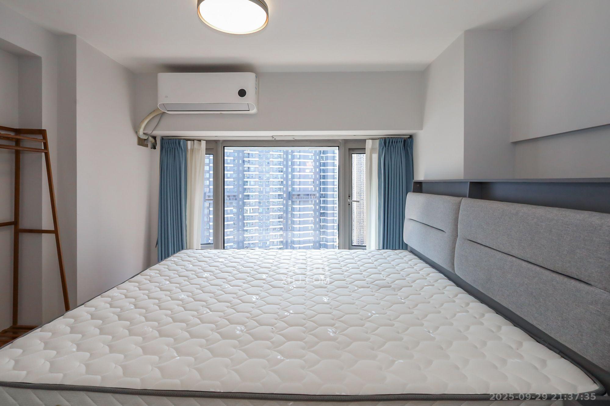 保利天禧EF区  2室1厅1卫    2600.0元/月 保利天禧EF区  2室1厅1卫    2600.0元/月室内图