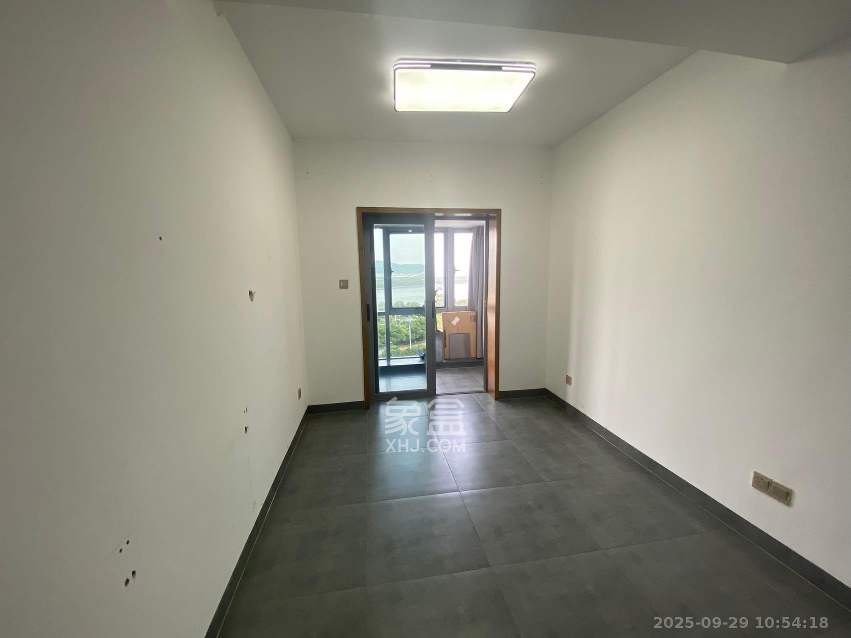 保利国际广场 2室1厅1卫 3600.0元/月 保利国际广场 2室1厅1卫 3600.0元/月室内图