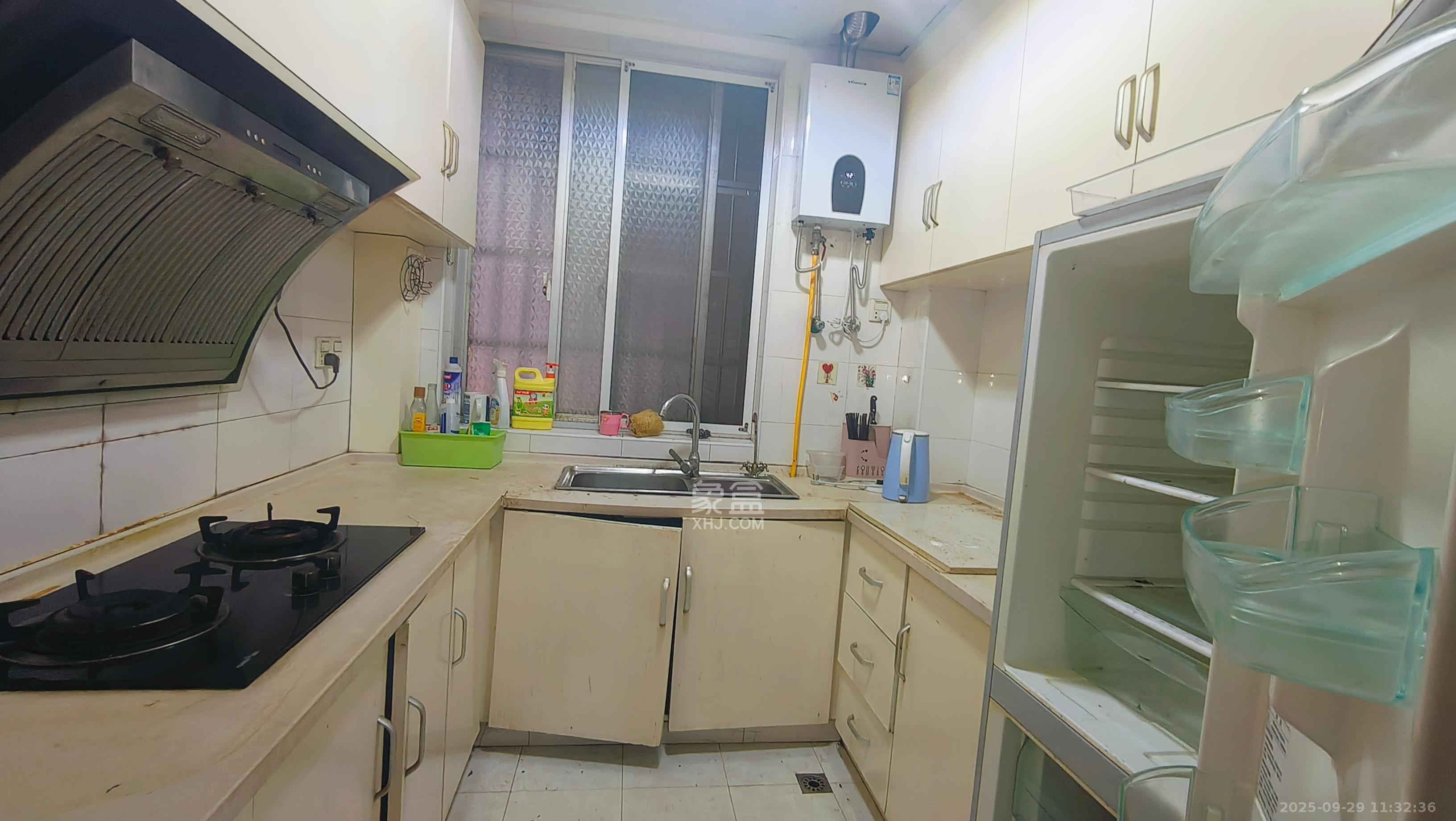 湘楚家园 2室2厅1卫 1300.0元/月 湘楚家园 2室2厅1卫 1300.0元/月室内图