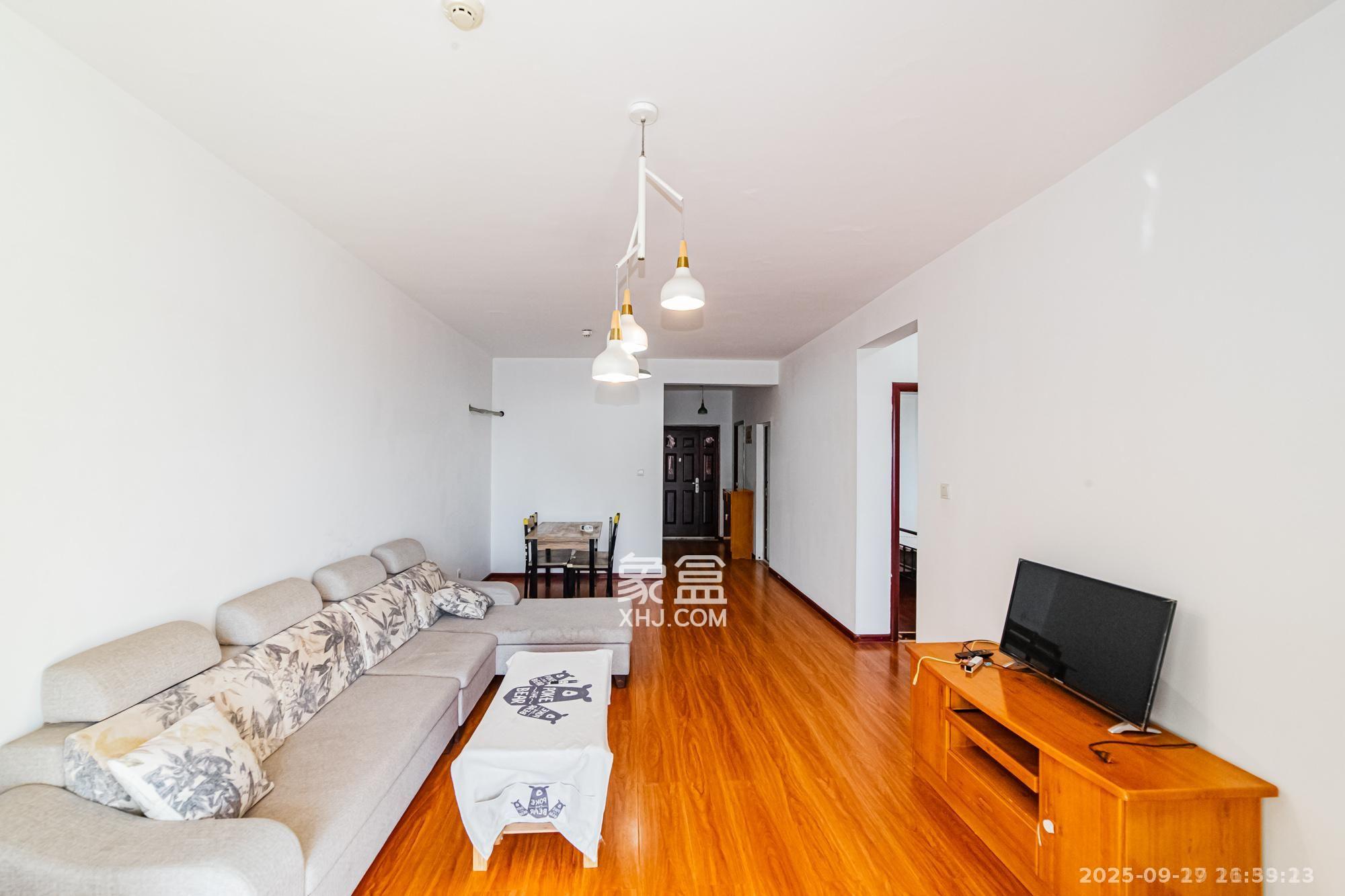 北辰三角洲E6区  3室2厅2卫    3100.0元/月 北辰三角洲E6区  3室2厅2卫    3100.0元/月