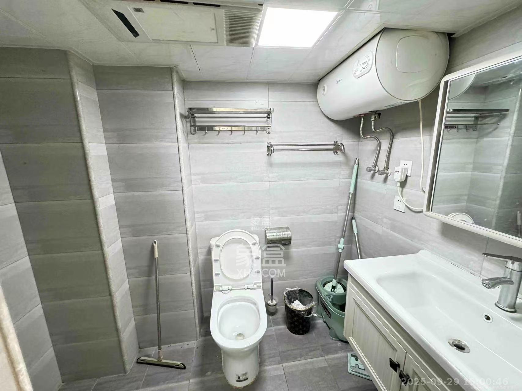 海伦春天  1室1厅1卫    1500.0元/月室内图