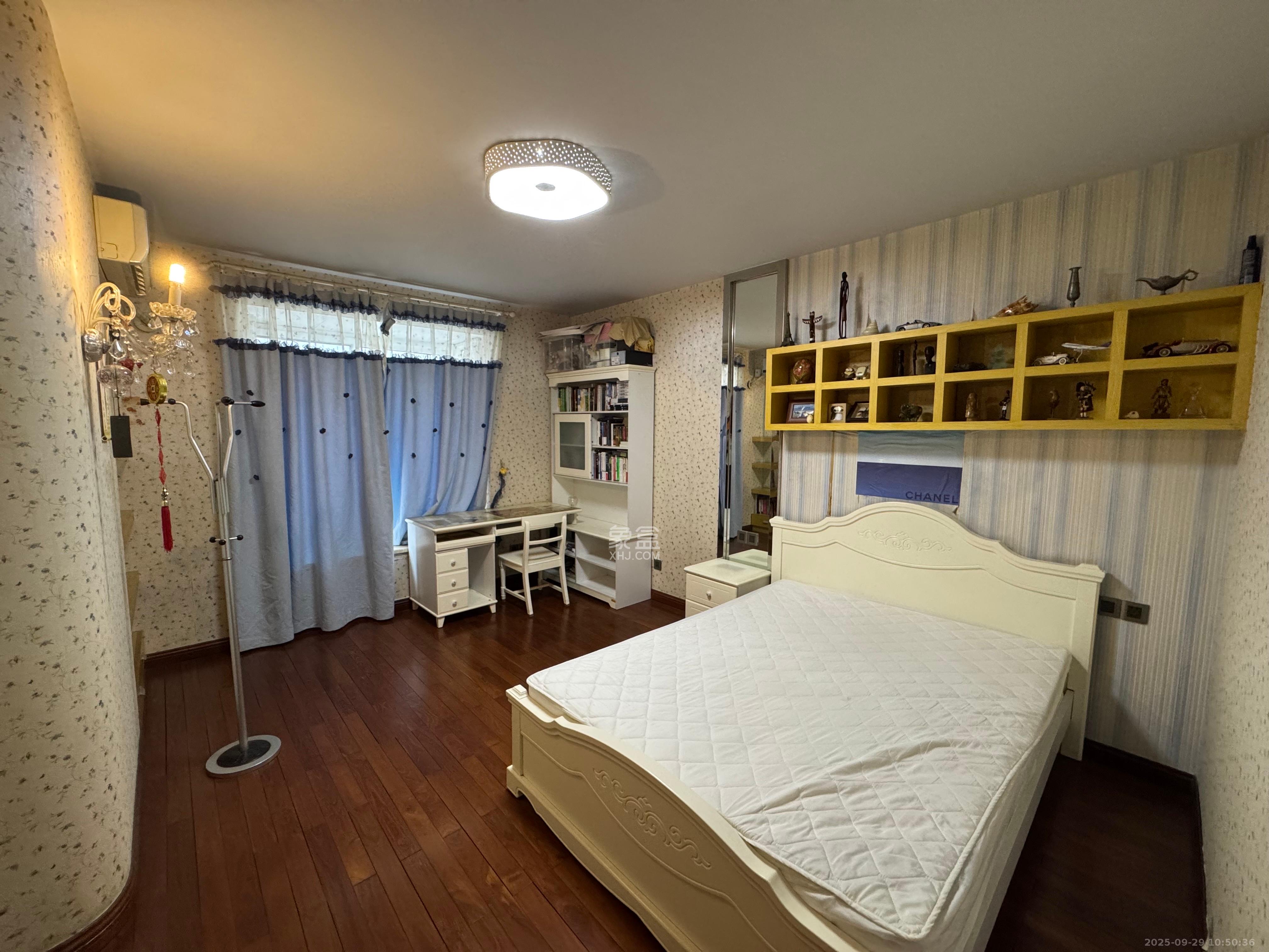 丽景新贵 4室2厅2卫 4500.0元/月 丽景新贵 4室2厅2卫 4500.0元/月室内图