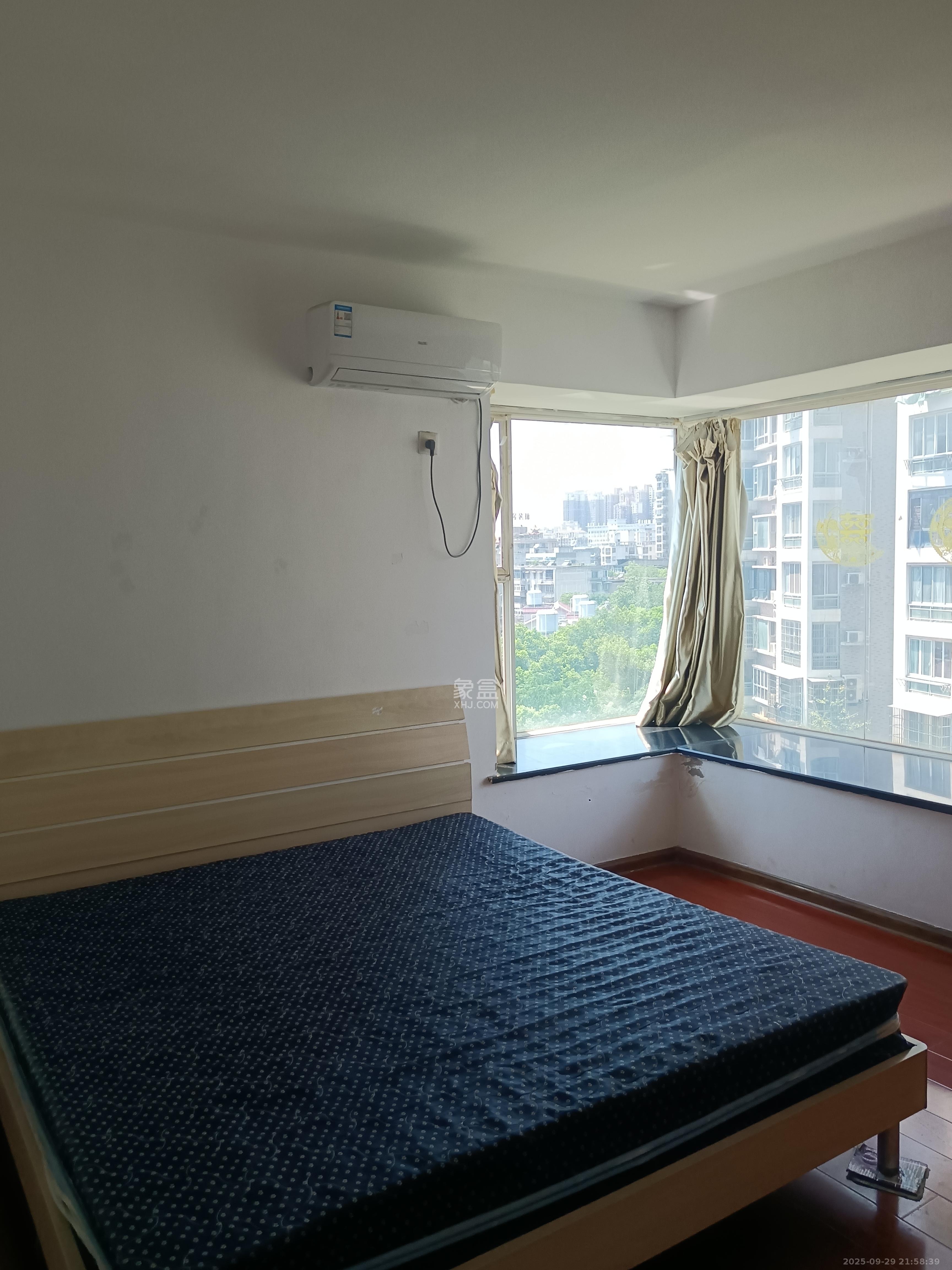 中建桂苑  2室2厅1卫   1700.00元/月室内图