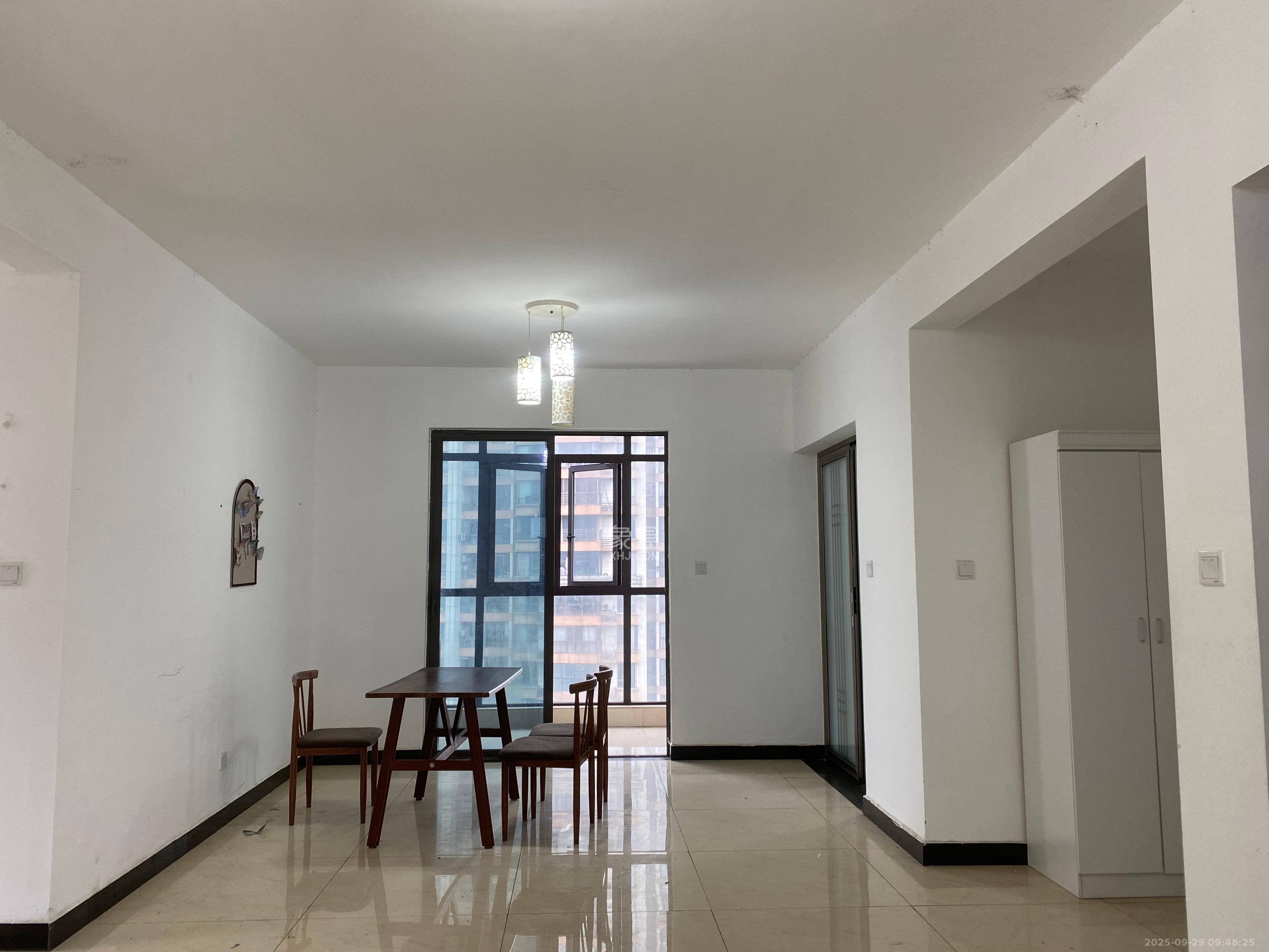 佳兆业云顶梅溪湖（佳兆业梅溪荟）  3室2厅2卫    3000.0元/月室内图