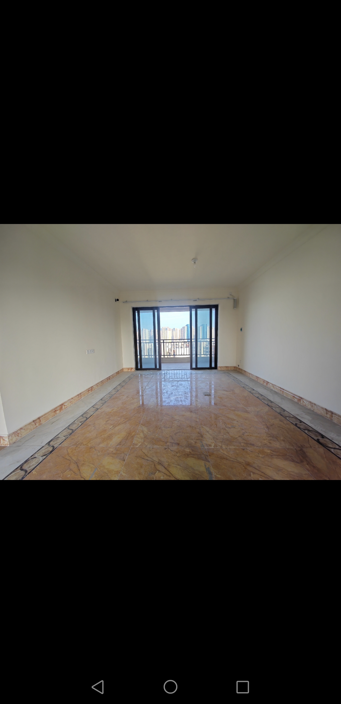 碧桂园豪园  4室2厅2卫    1500.0元/月室内图