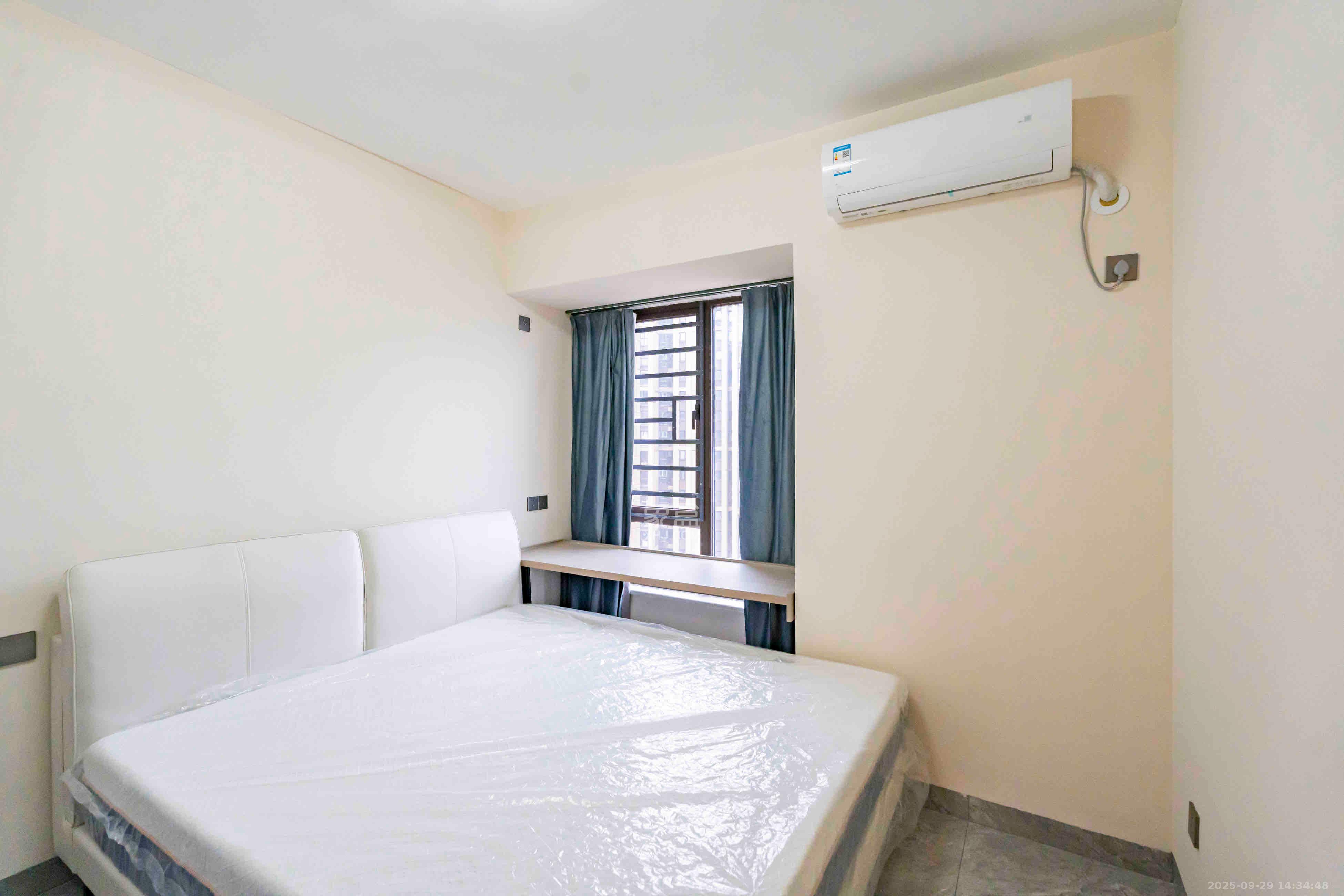 上园商住小区  4室2厅1卫   3800.00元/月室内图