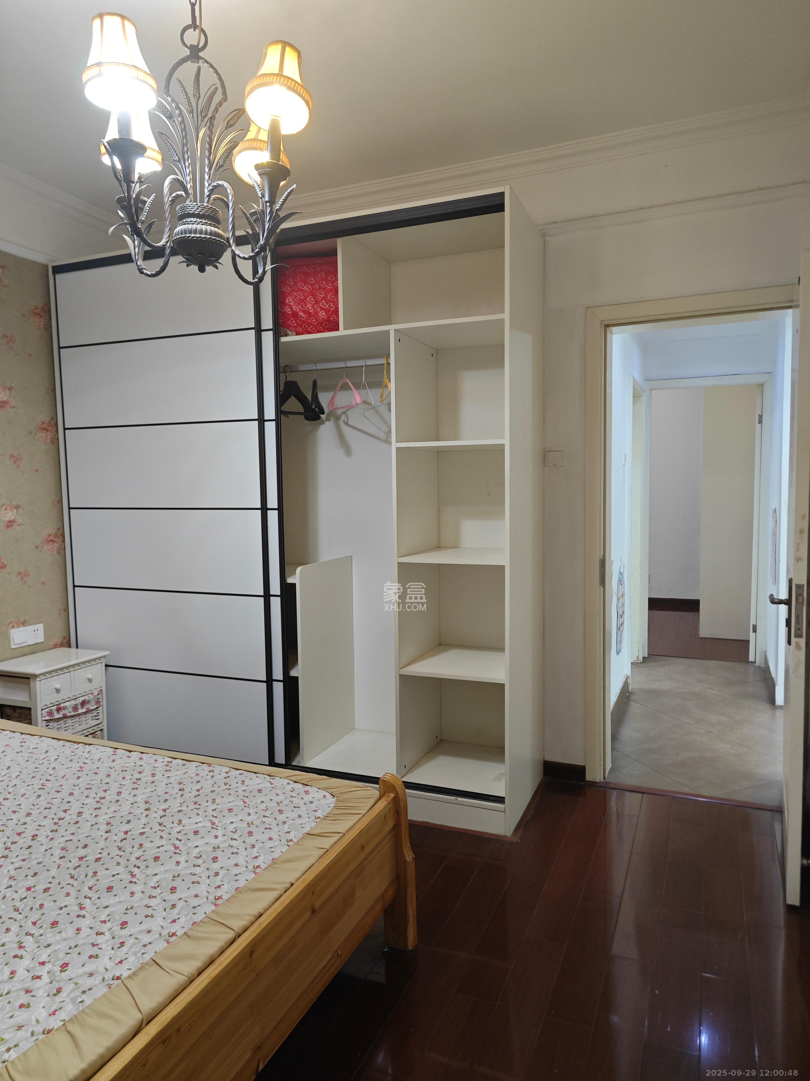 万象新天 2室1厅1卫 2000.0元/月 万象新天 2室1厅1卫 2000.0元/月室内图