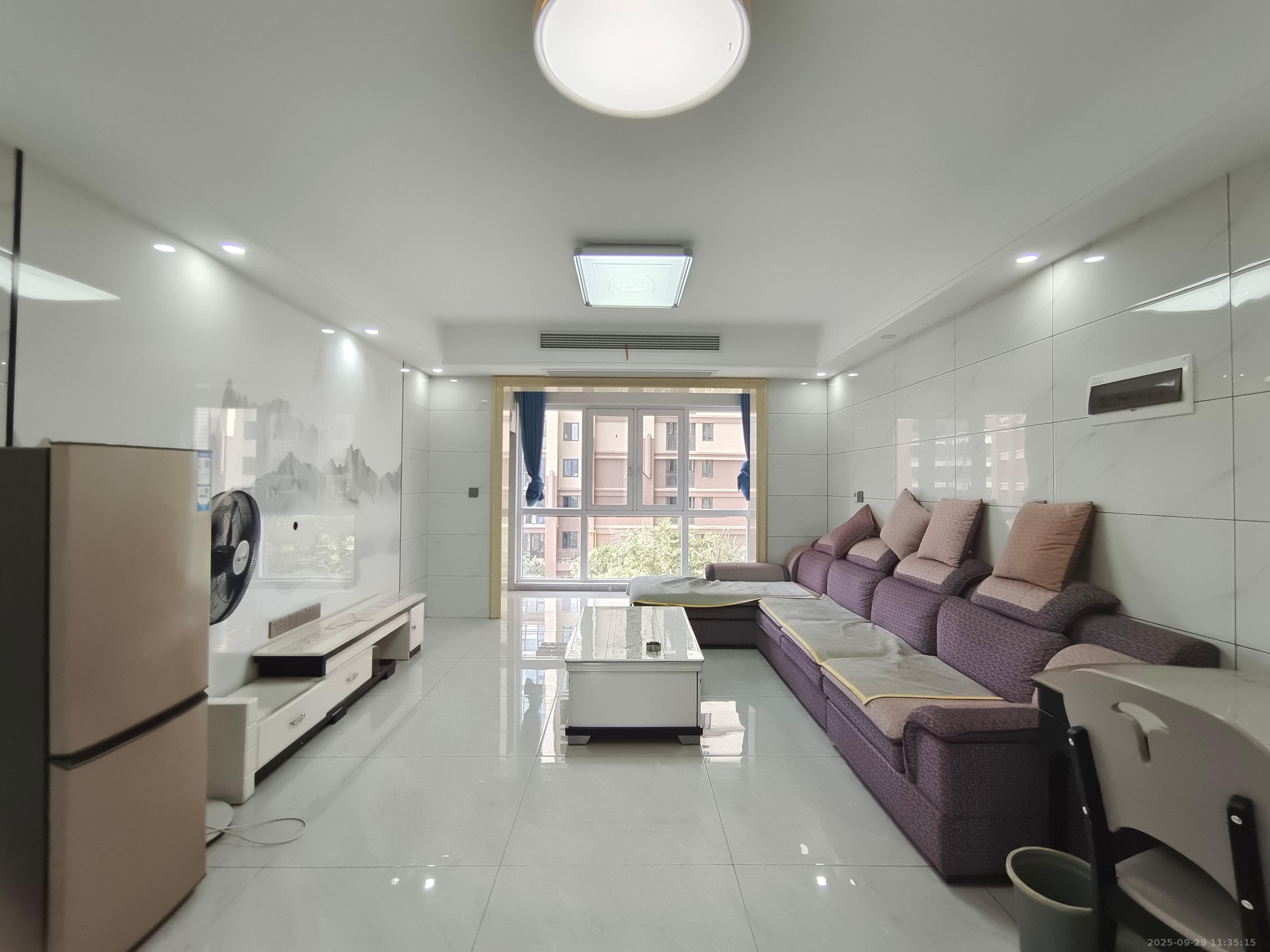 惟泽园 3室2厅2卫 3100.0元/月 惟泽园 3室2厅2卫 3100.0元/月室内图