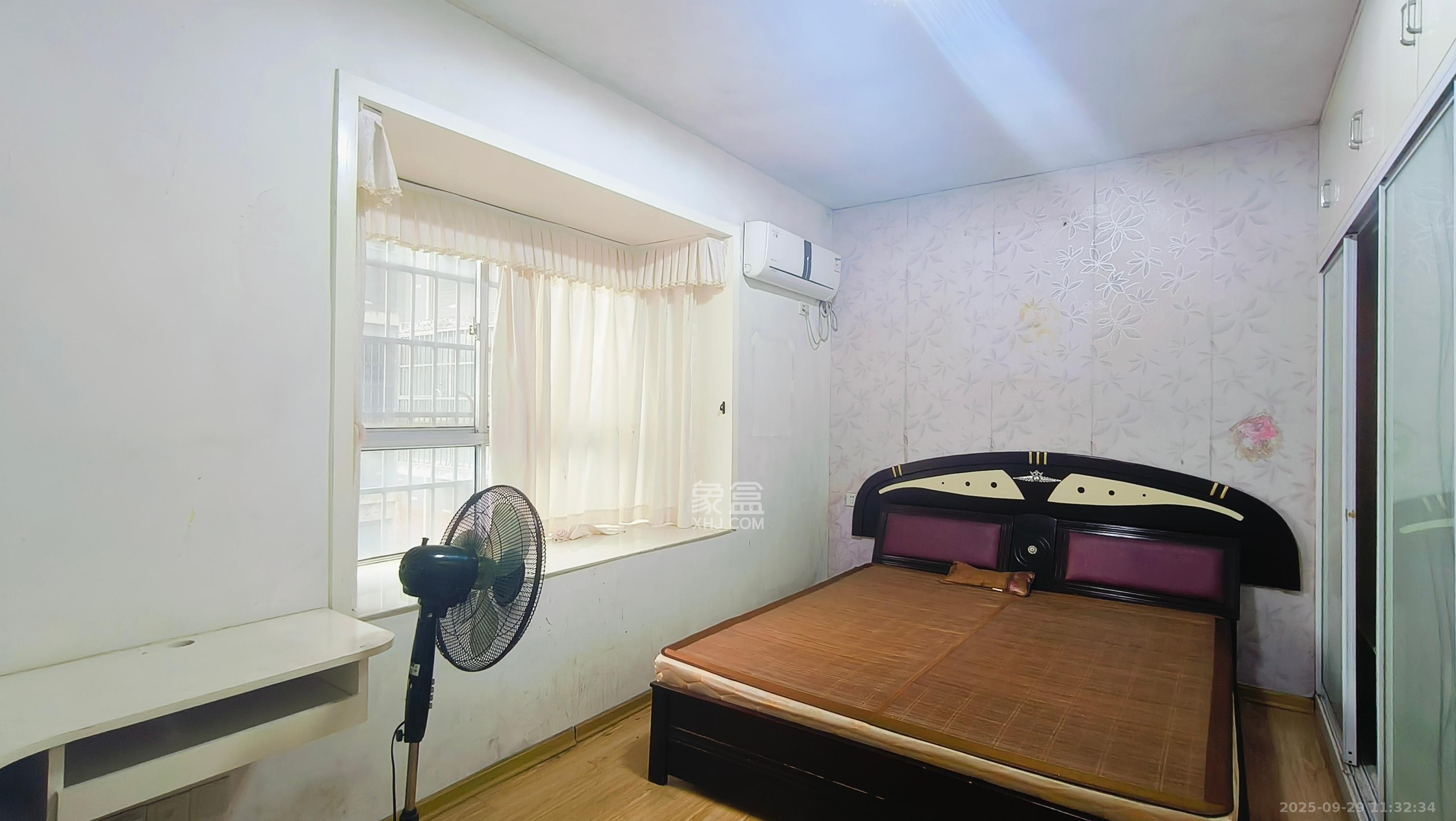 湘楚家园 2室2厅1卫 1300.0元/月 湘楚家园 2室2厅1卫 1300.0元/月室内图