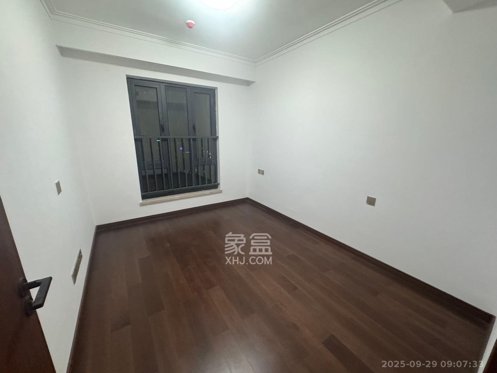 绿地长沙城际空间站（绿地新里佳苑）  3室2厅2卫    3100.0元/月室内图