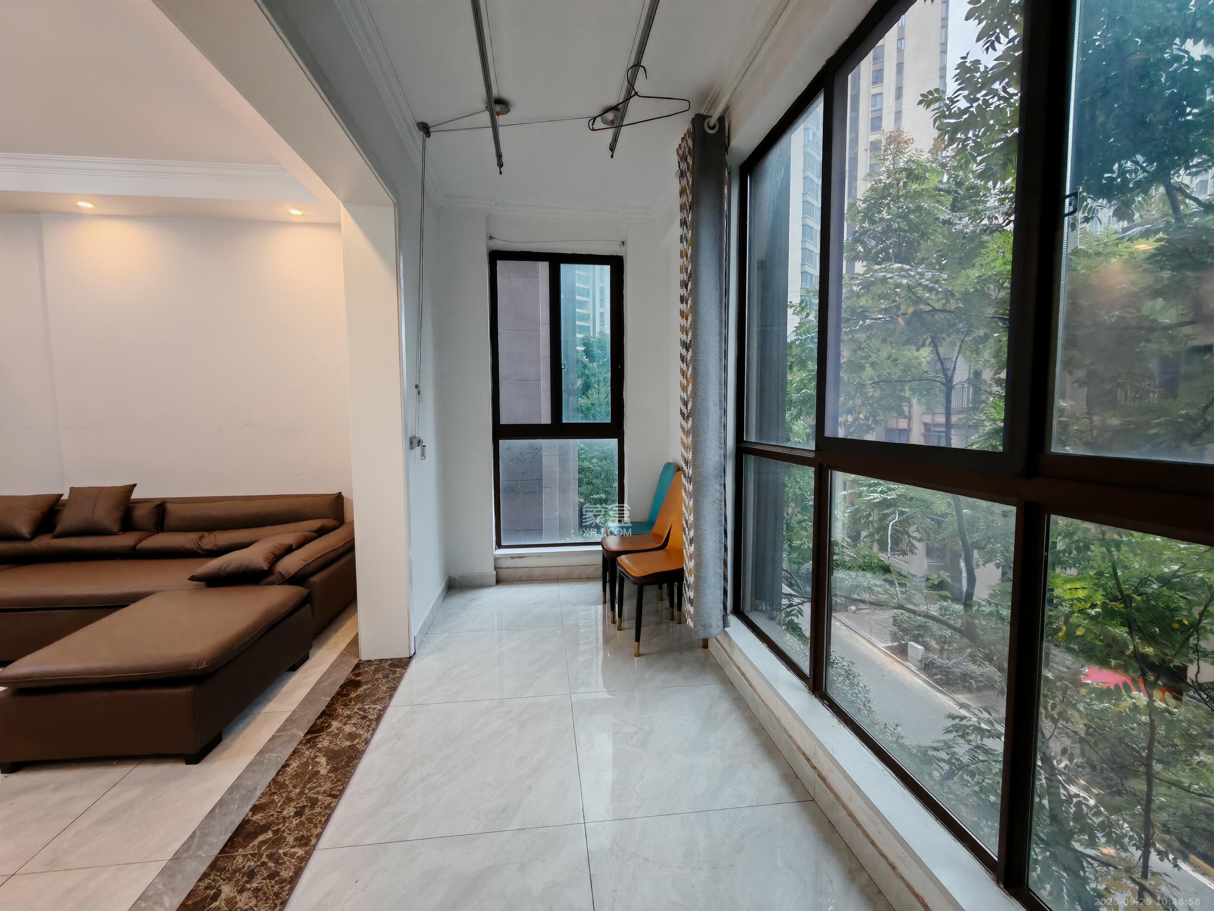 星月绿洲 6室2厅3卫 4800.0元/月 星月绿洲 6室2厅3卫 4800.0元/月室内图