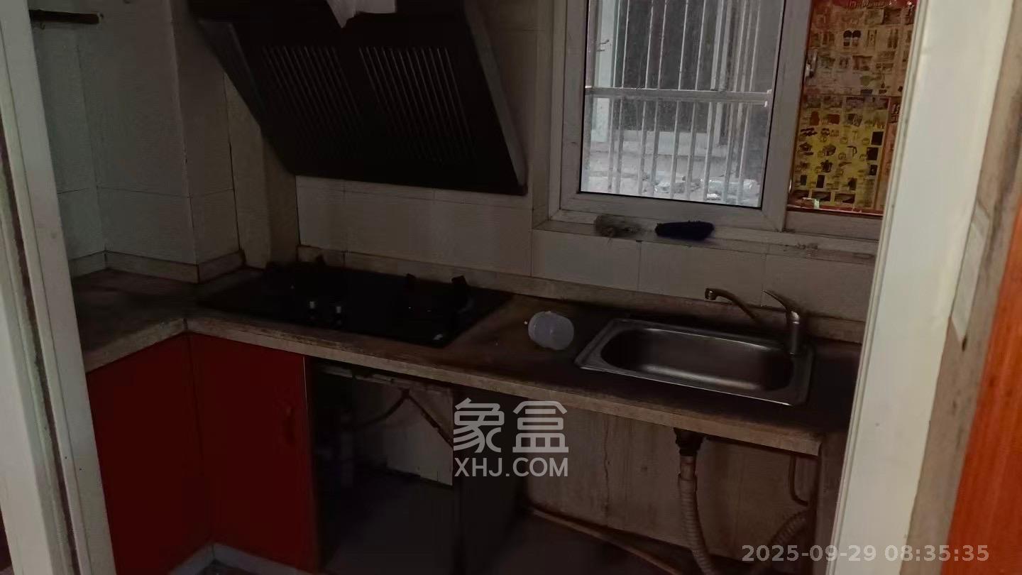 湘瑞家园  3室2厅1卫    1500.0元/月室内图