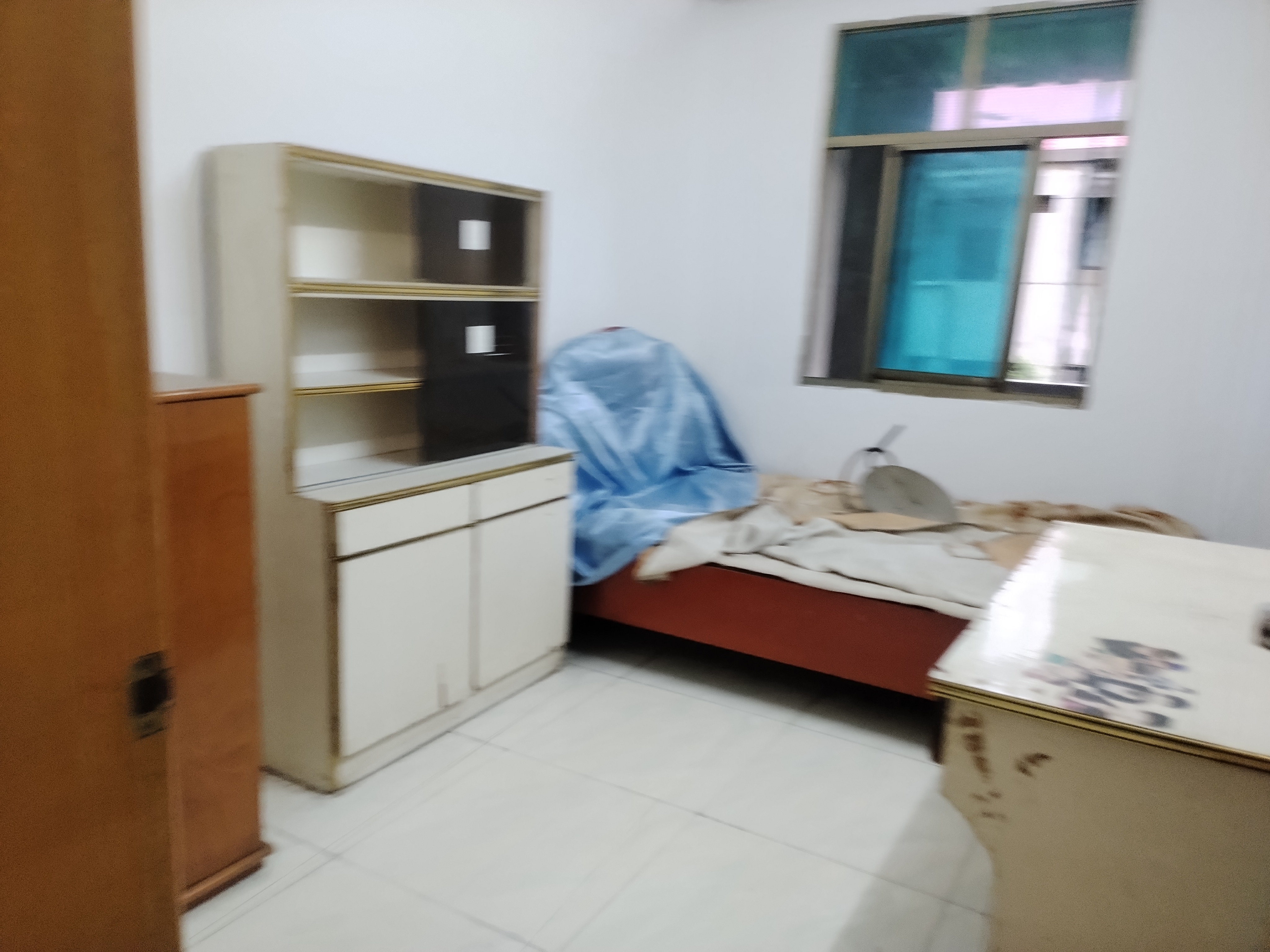 市煤炭局家属楼  2室1厅1卫    26.0万客厅