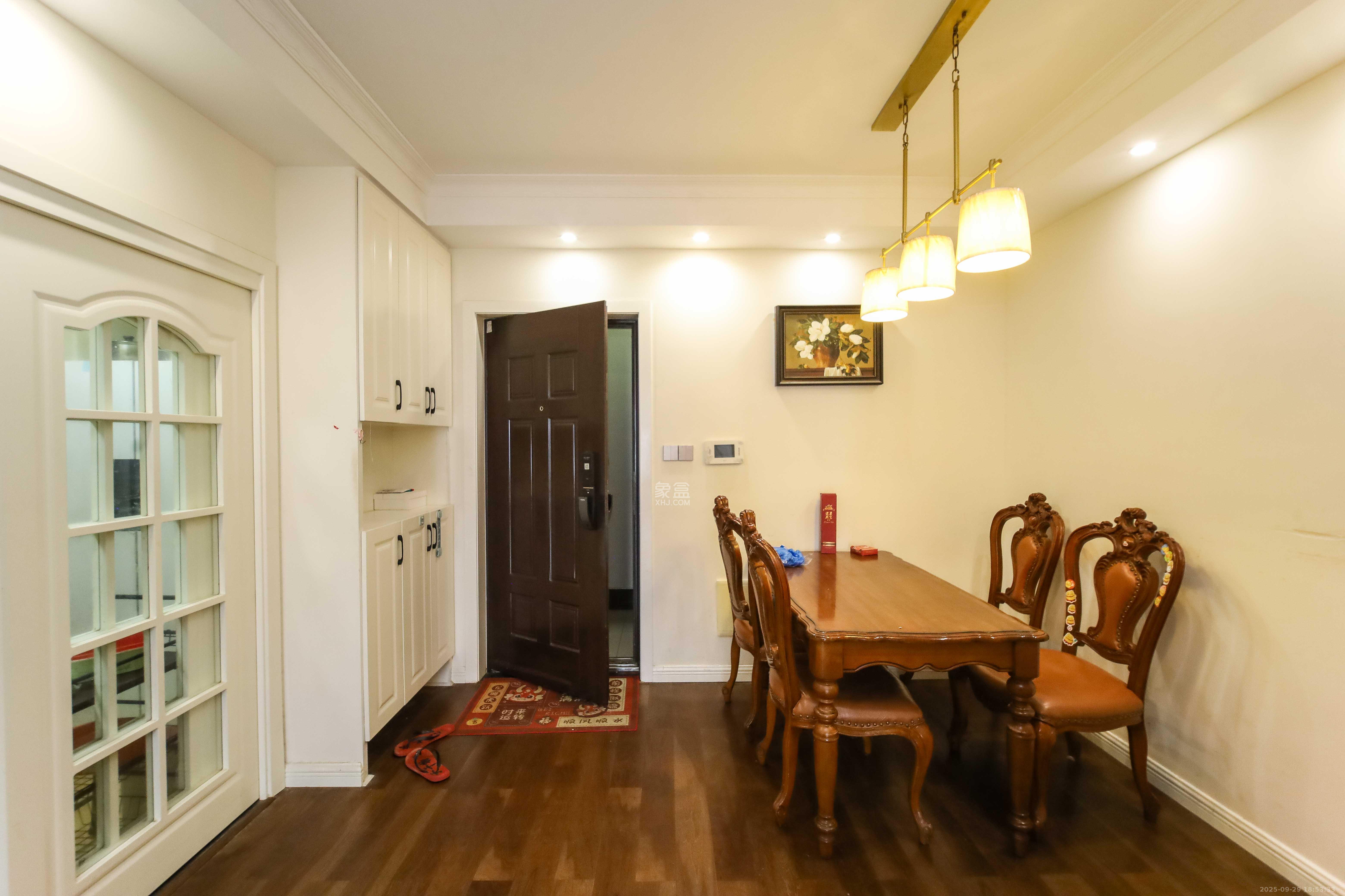 金地格林公馆 3室2厅1卫 89.8万 金地格林公馆 3室2厅1卫 89.8万客厅