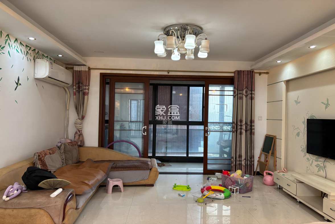 珠江东方明珠(新地东方明珠)三期  3室2厅2卫    2000.0元/月 珠江东方明珠(新地东方明珠)三期  3室2厅2卫    2000.0元/月室内图1