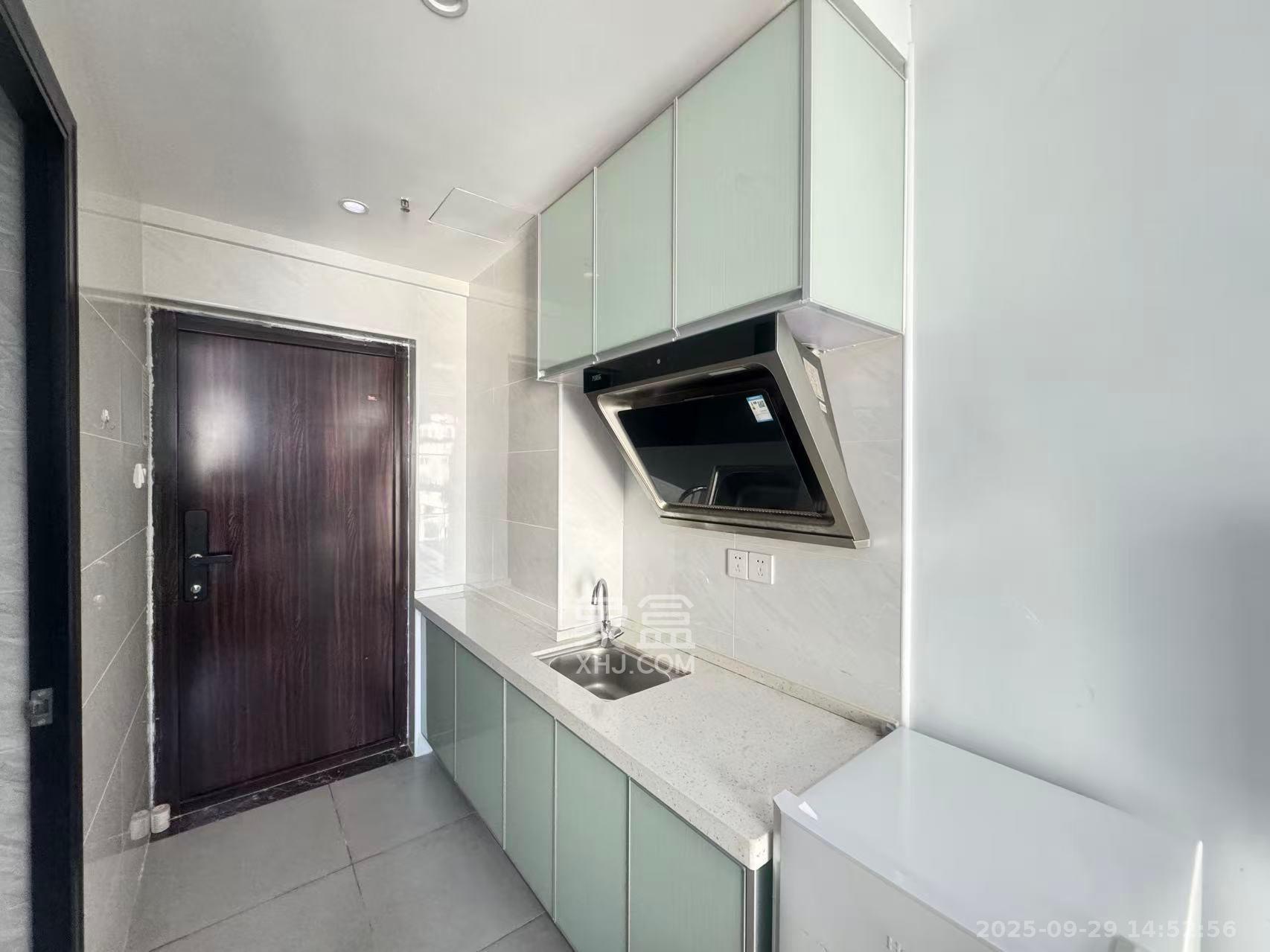 东盈商业广场(华泉城市广场) 1室1厅1卫 1500.0元/月 东盈商业广场(华泉城市广场) 1室1厅1卫 1500.0元/月室内图