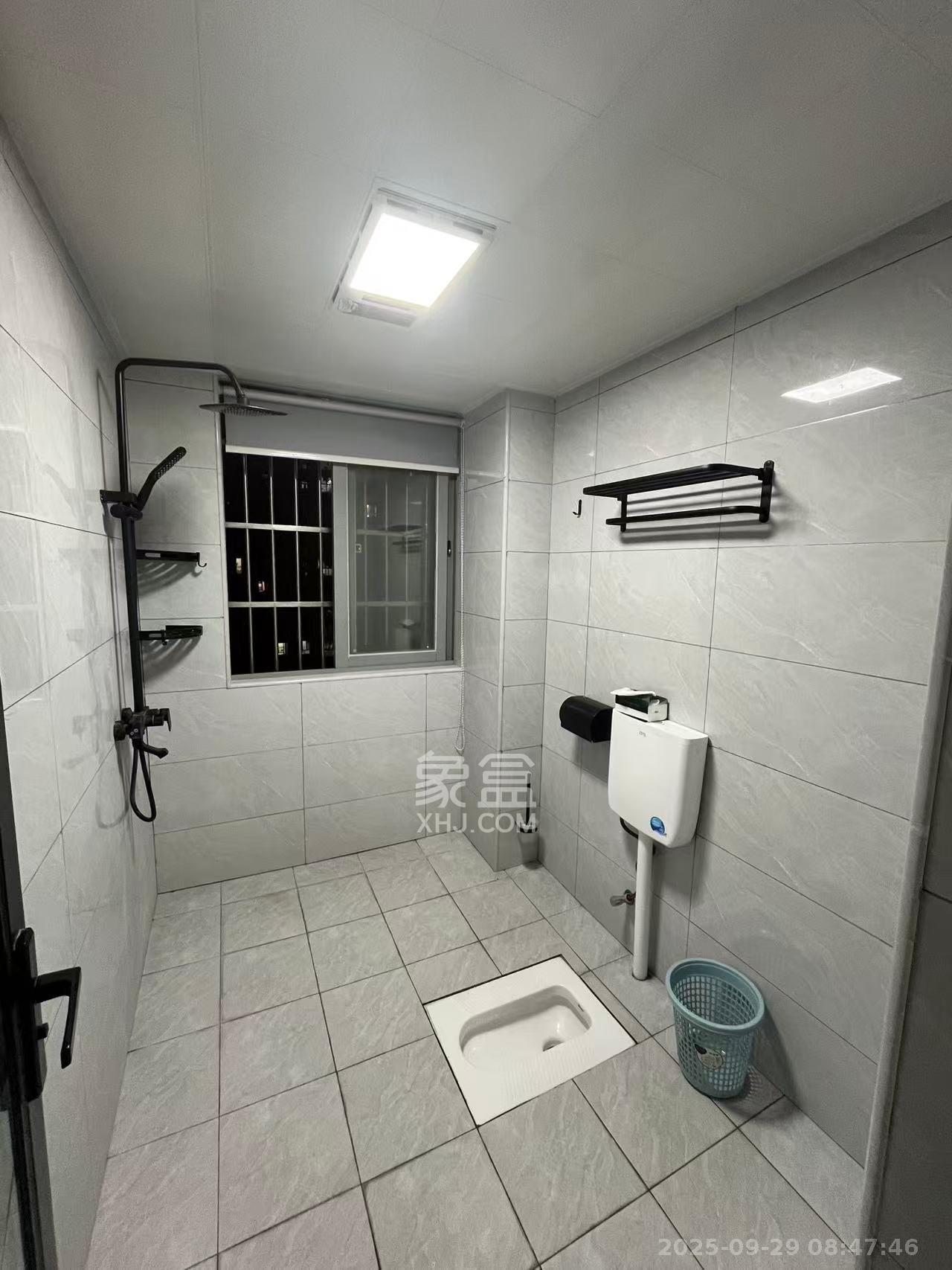 汇景豪庭  3室2厅2卫   3600.00元/月室内图