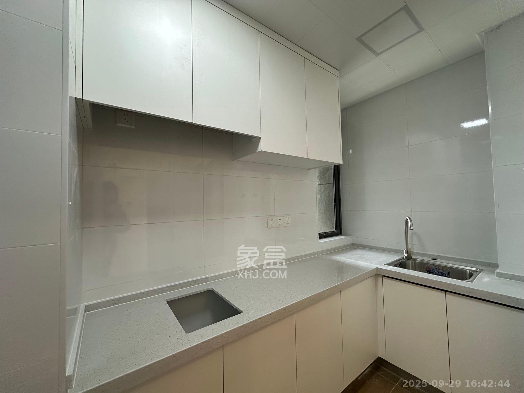 诺德滨江逸园（中铁逸园）  1室1厅1卫    2800.0元/月室内图